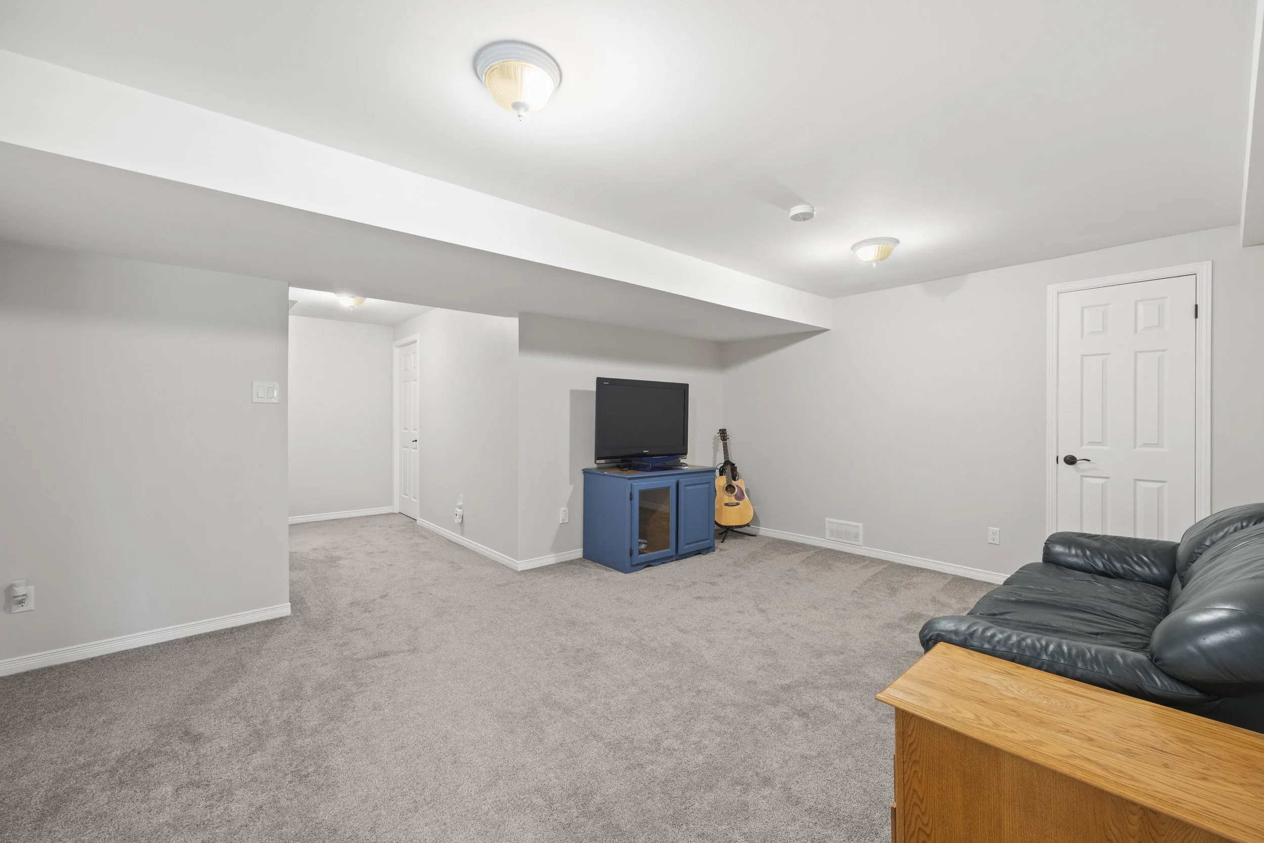 114 Brookfield St -36.JPG