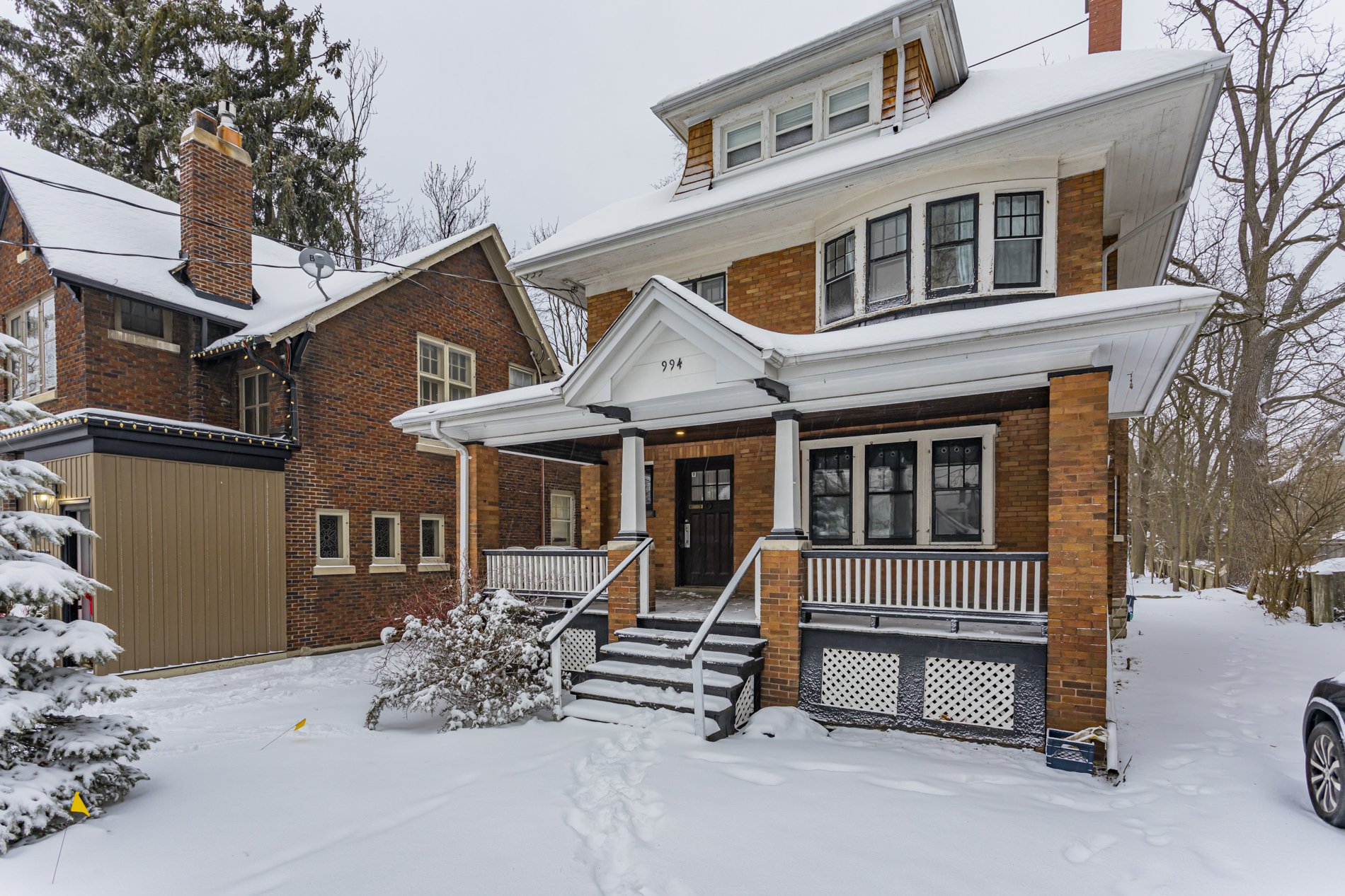 994 Richmond St_02.jpg