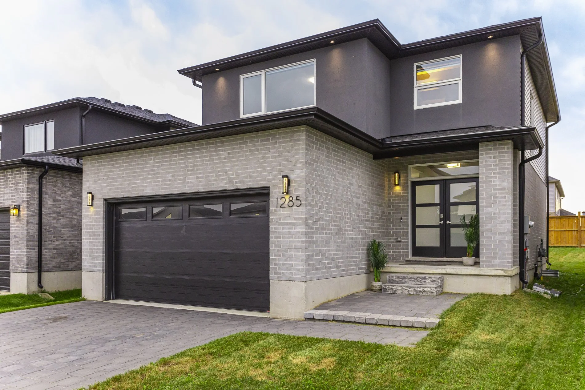1285 Twilite Blvd_03.jpg