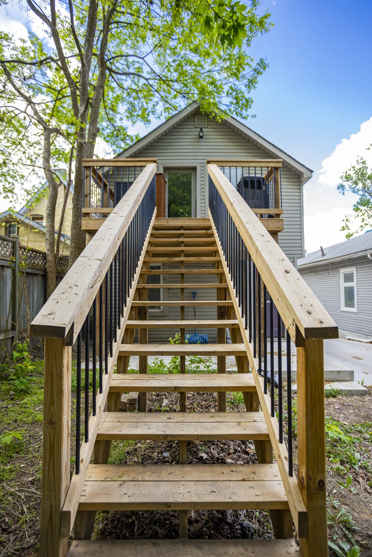 621 Dufferin Ave_29.JPG