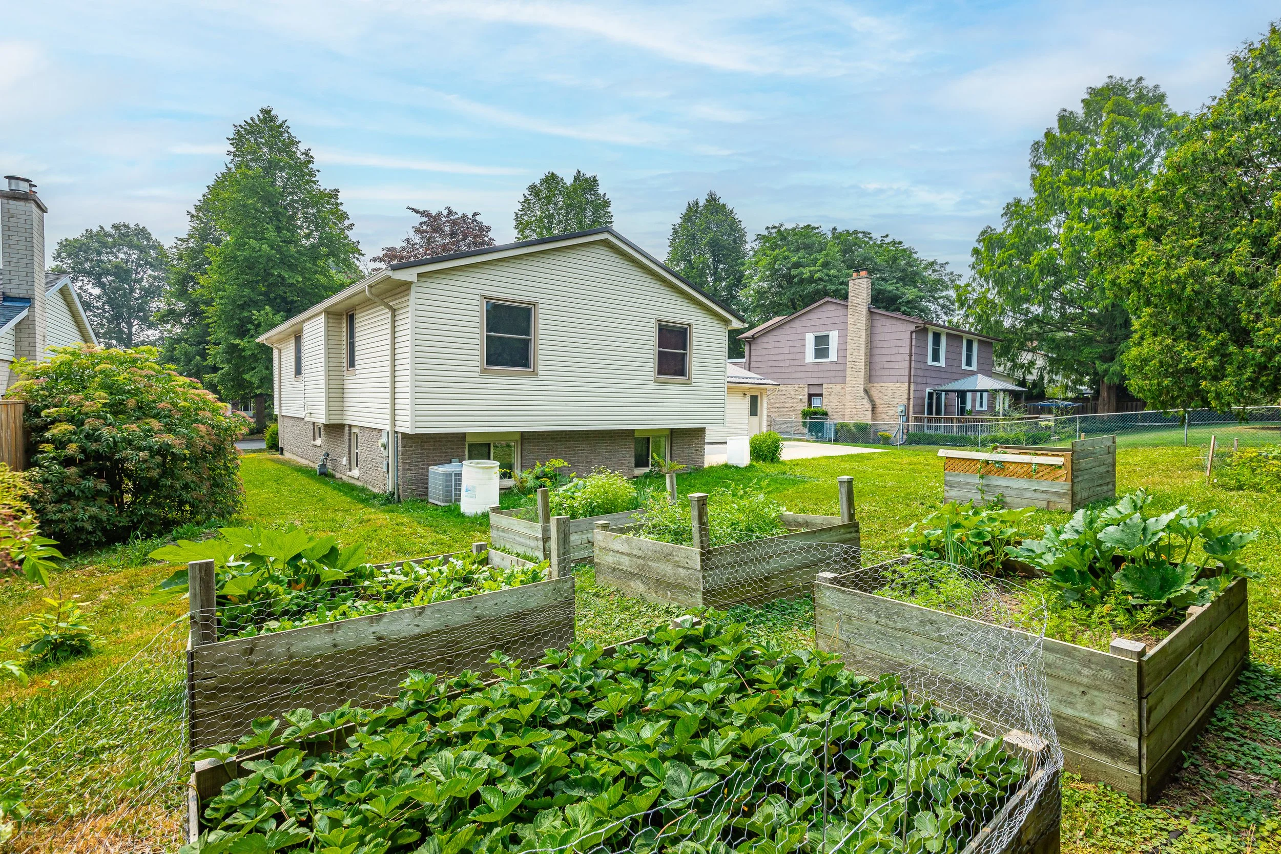 EXT - 708 Village Green Ave-13.jpg