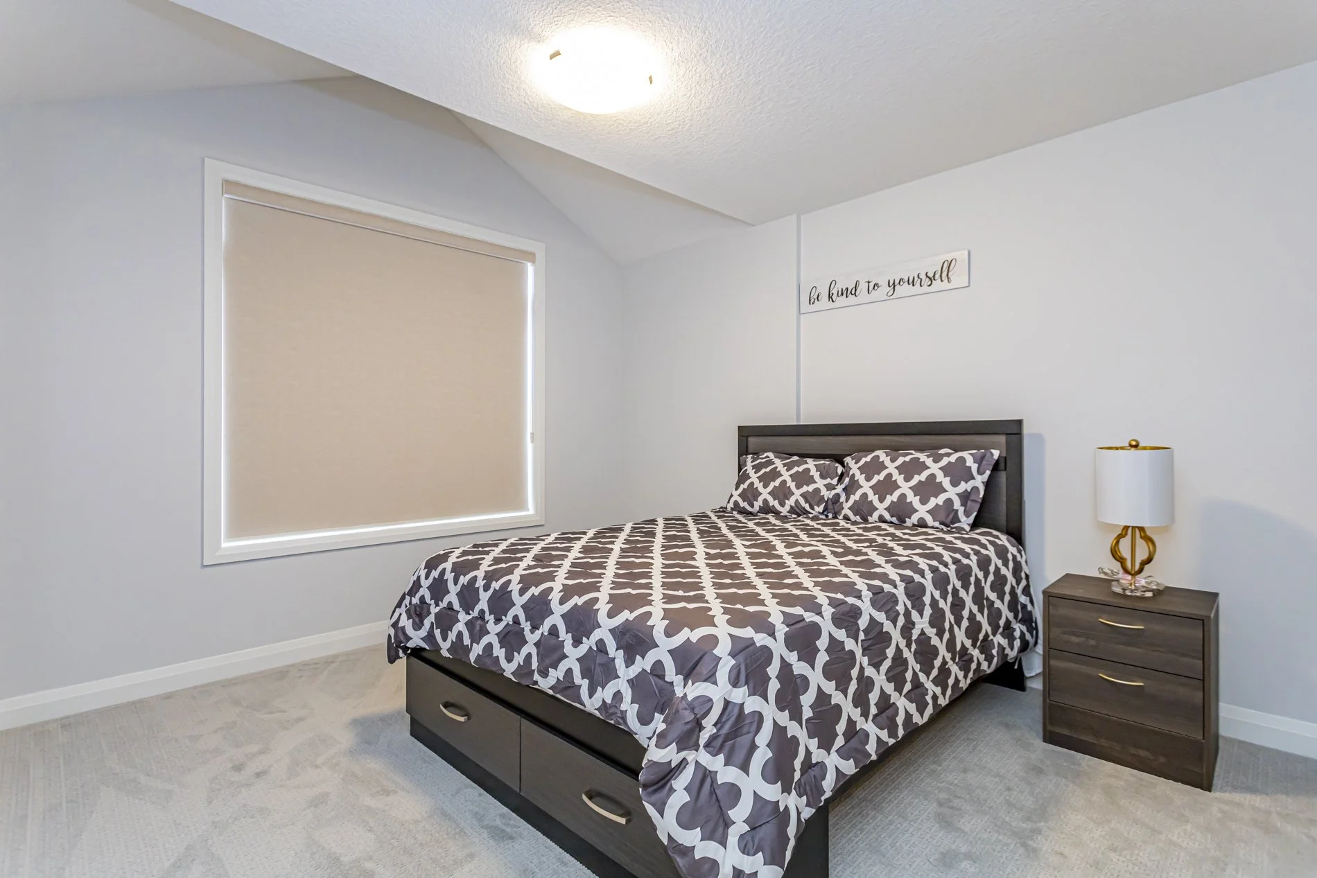 25-93 Stonefield Ln_39.JPG