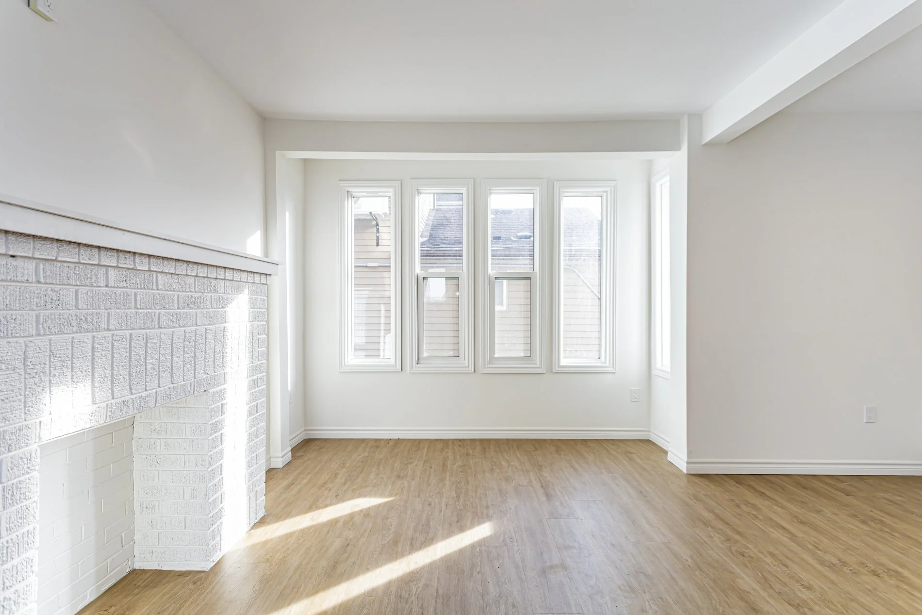 281 William St_UnitB_06.jpg