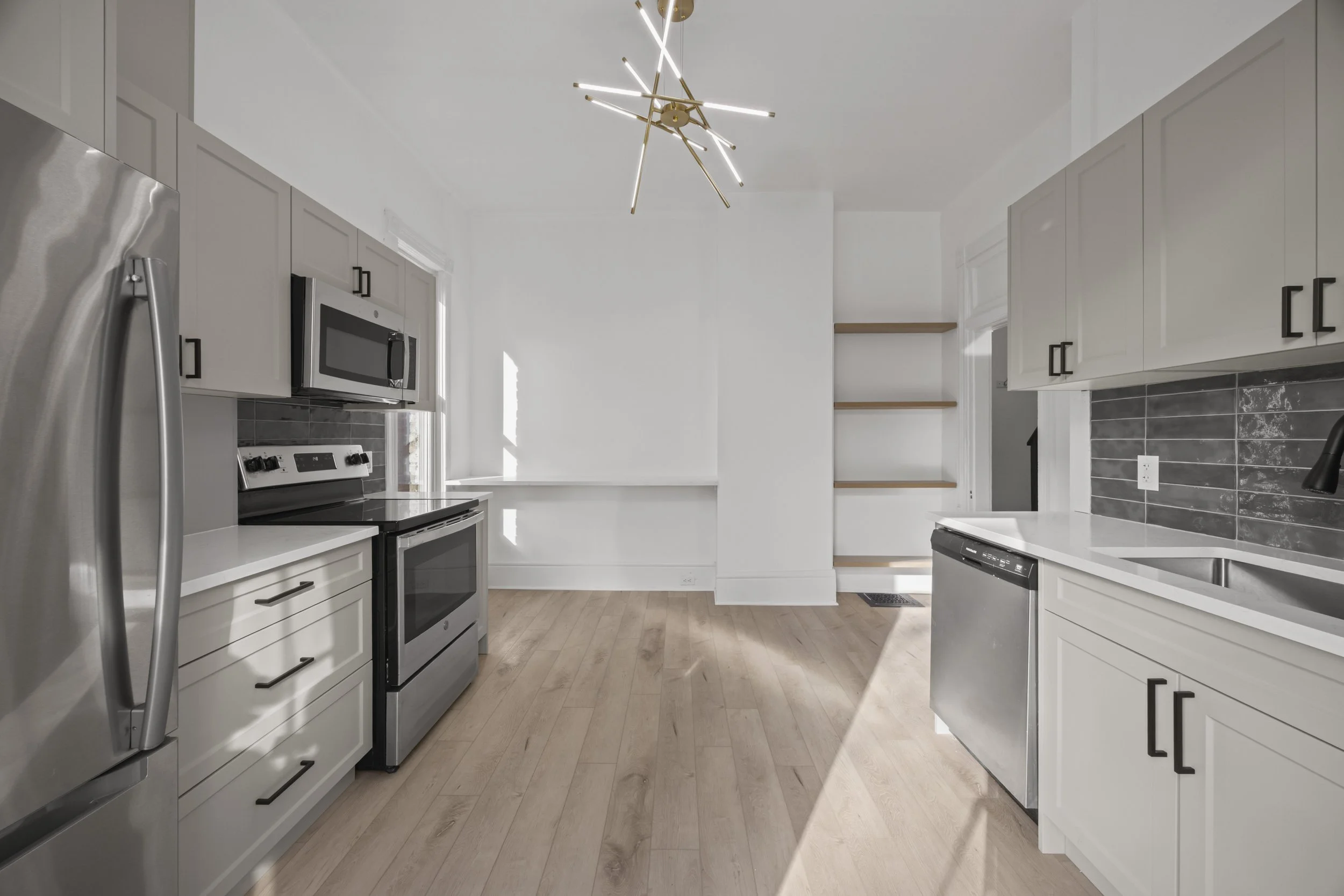 2-353 Central Ave -14.JPG