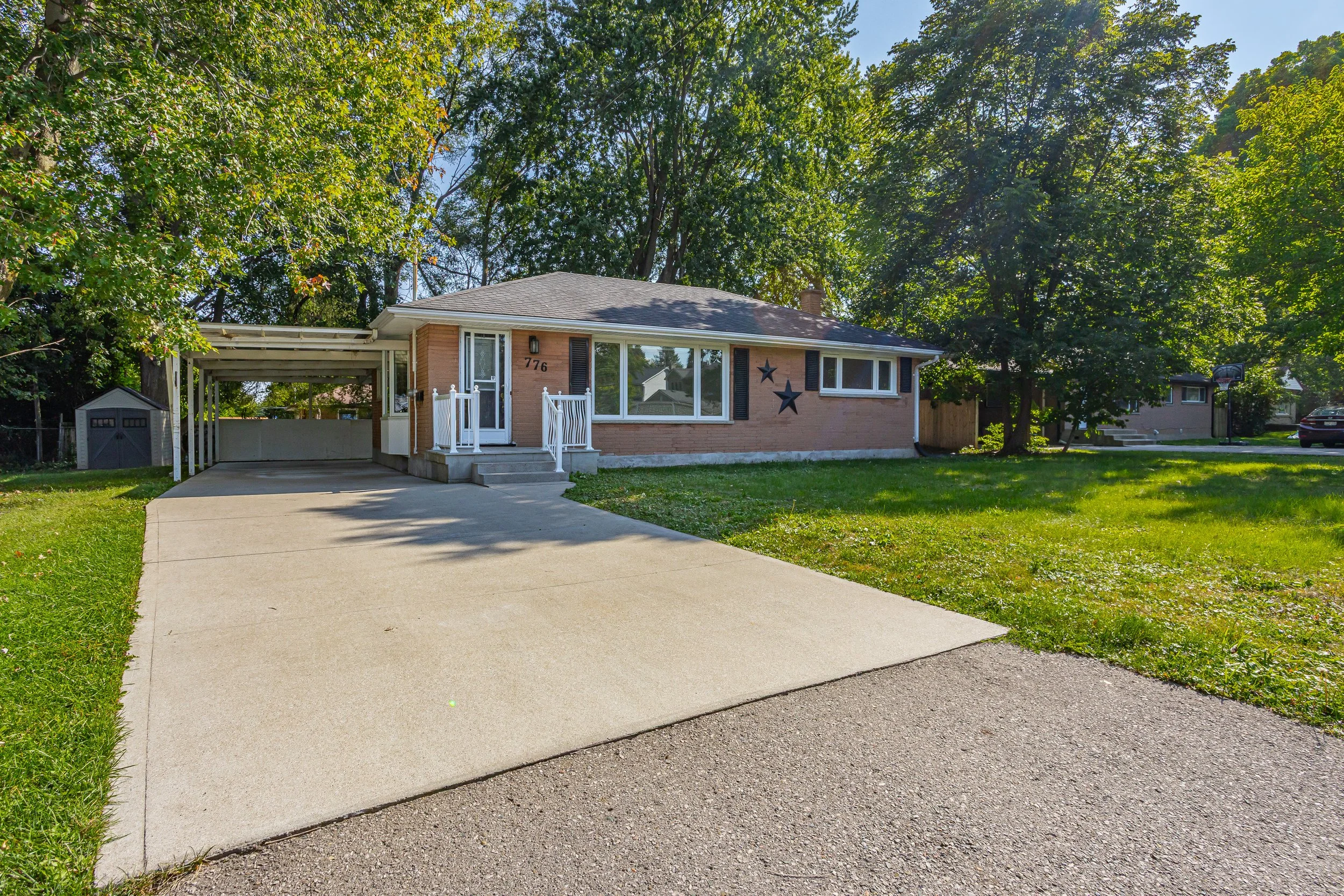 776 Oxford St  -01.jpg