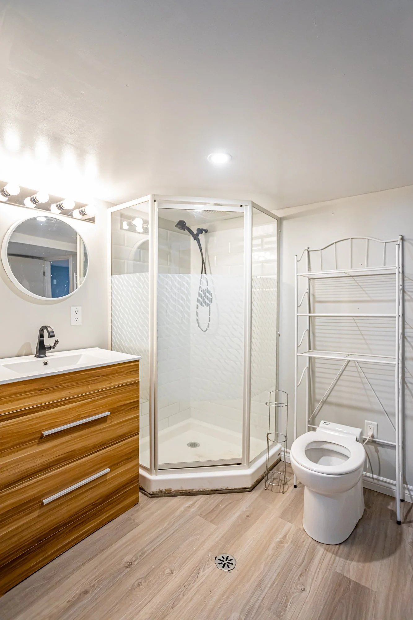 350 Winnipeg Blvd-37.jpg