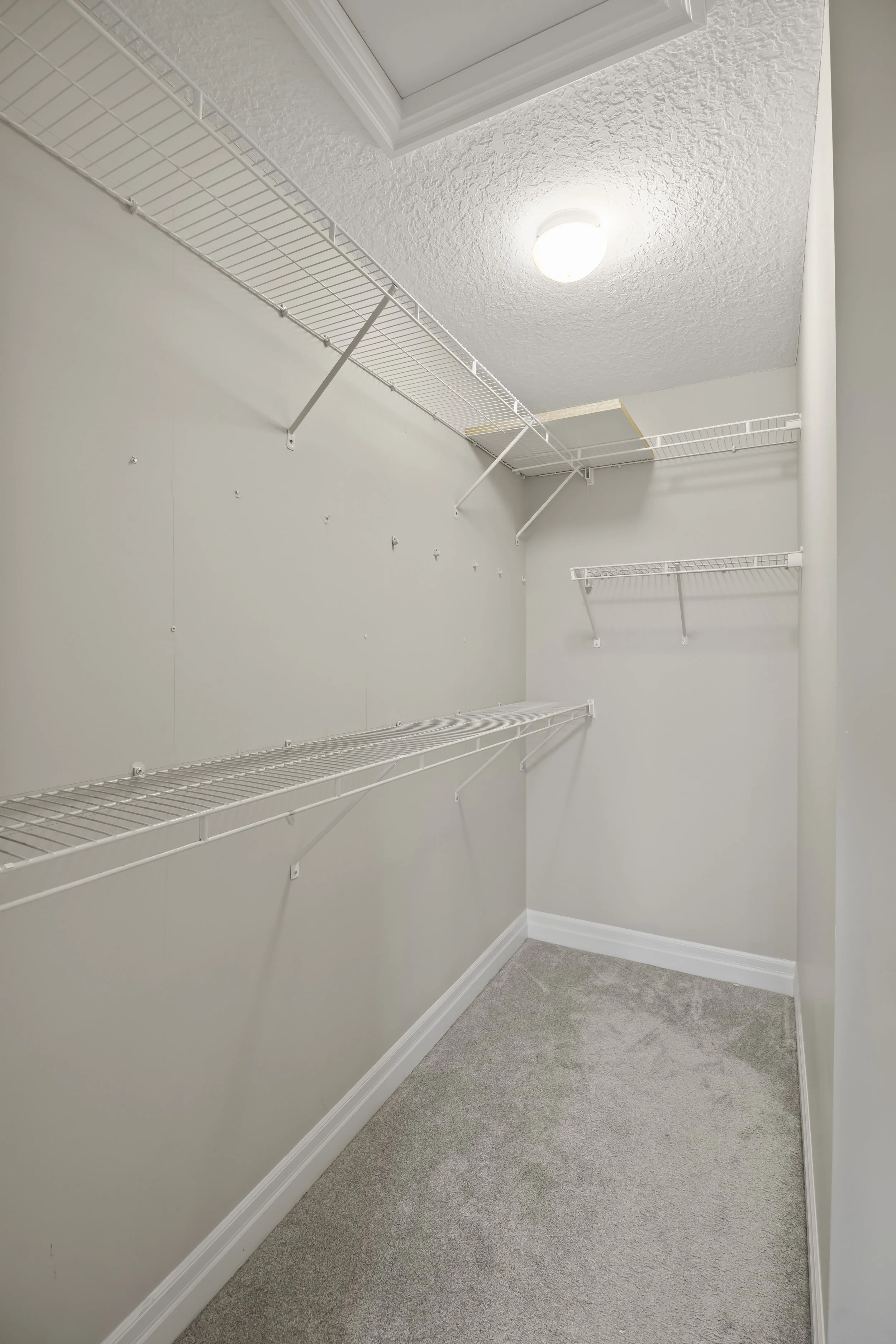 555 Sunningdale Rd E -31.JPG