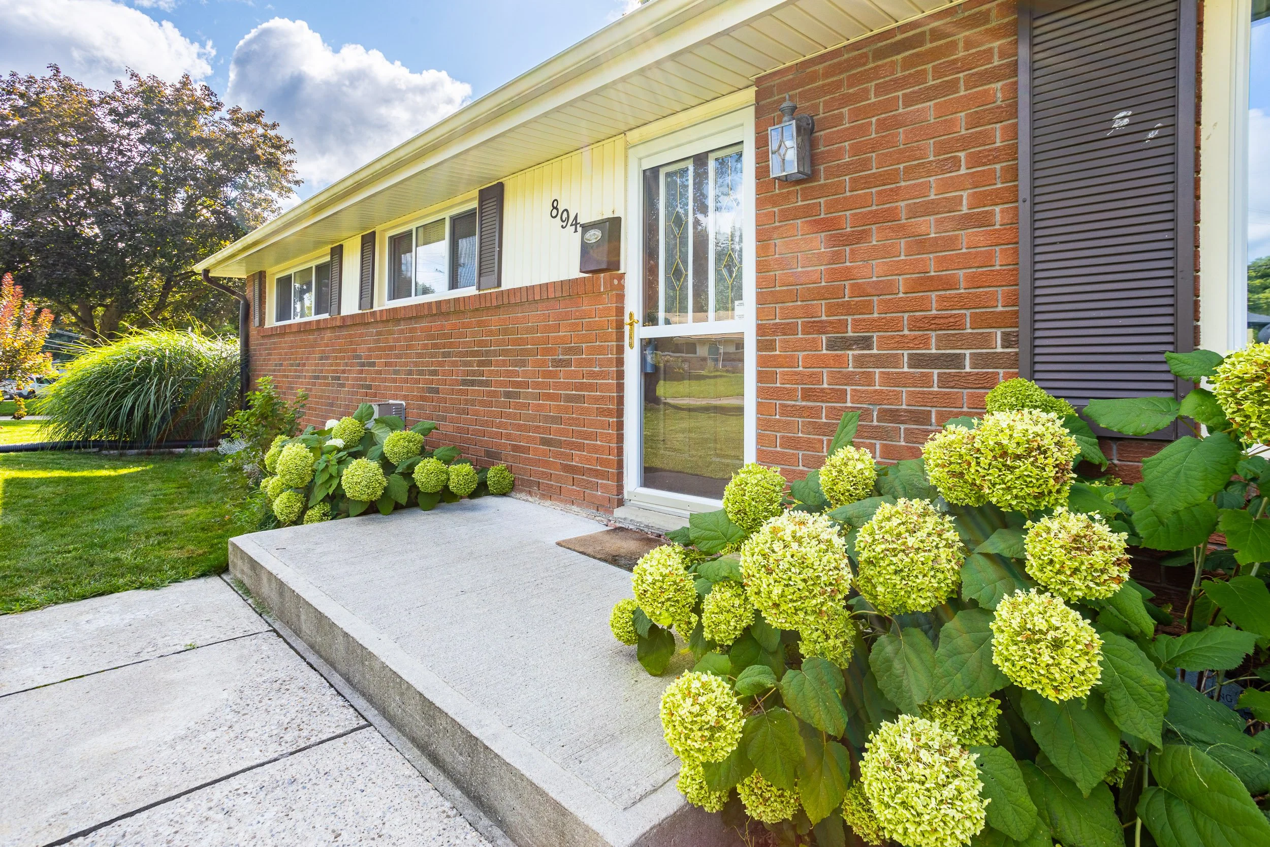 894 Quinton Rd-4.jpg