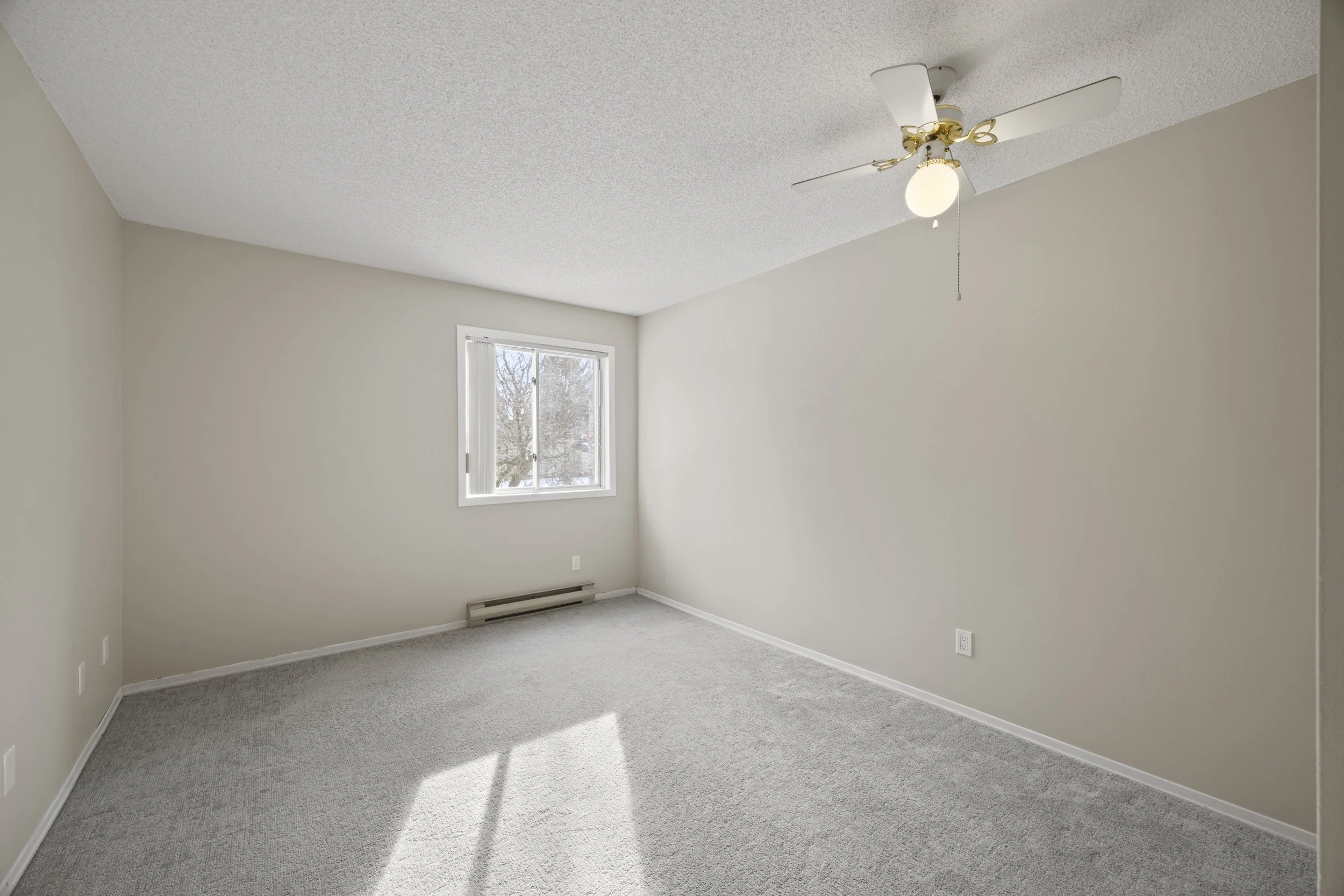 208 - 2228 Trafalgar St -25.JPG