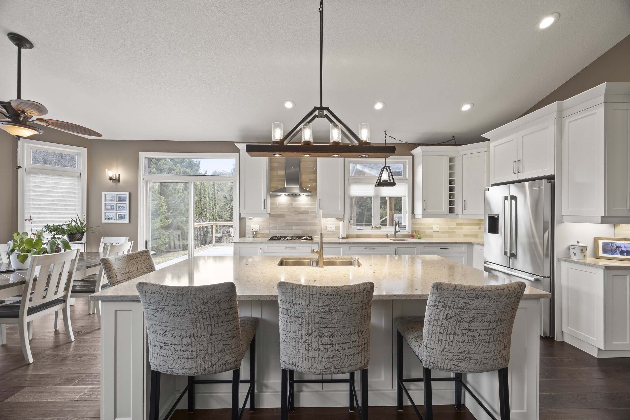 10159 Meadowlily Cres -15.JPG