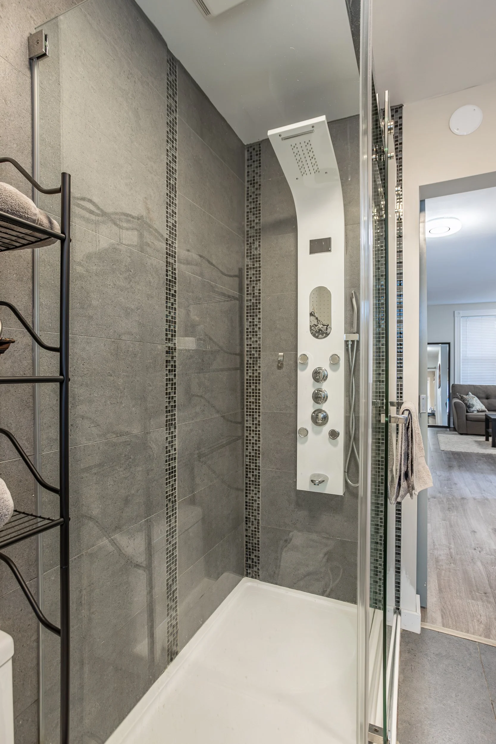 141 Bruce St - Unit 1-30.jpg