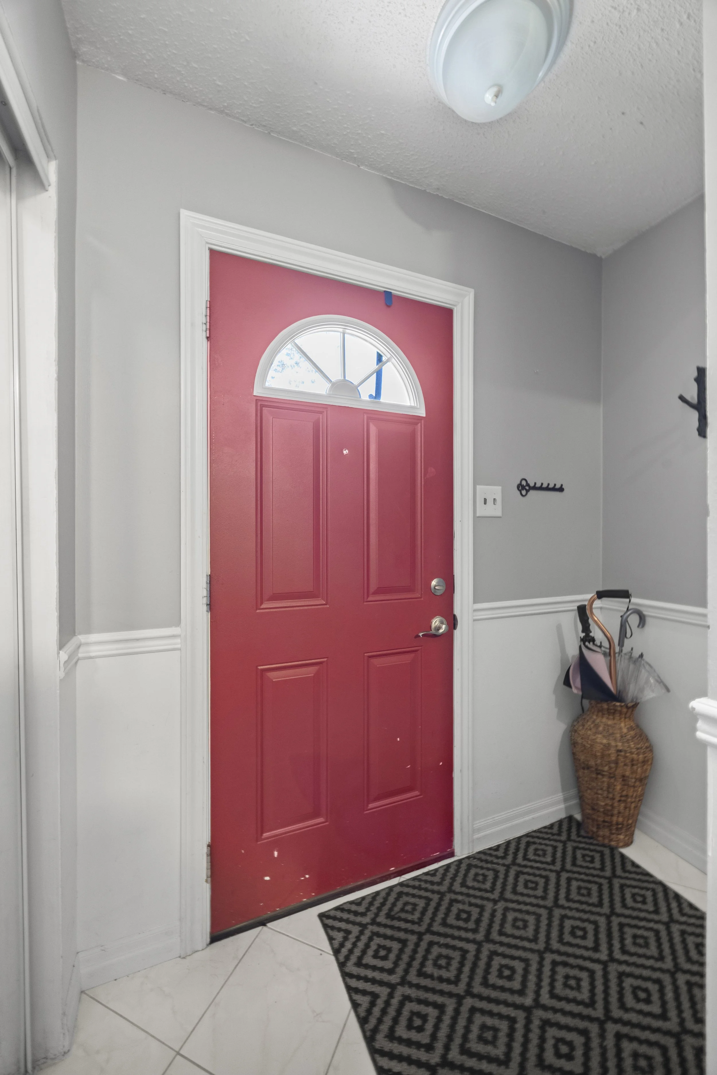 453 Wilkins St -04.JPG