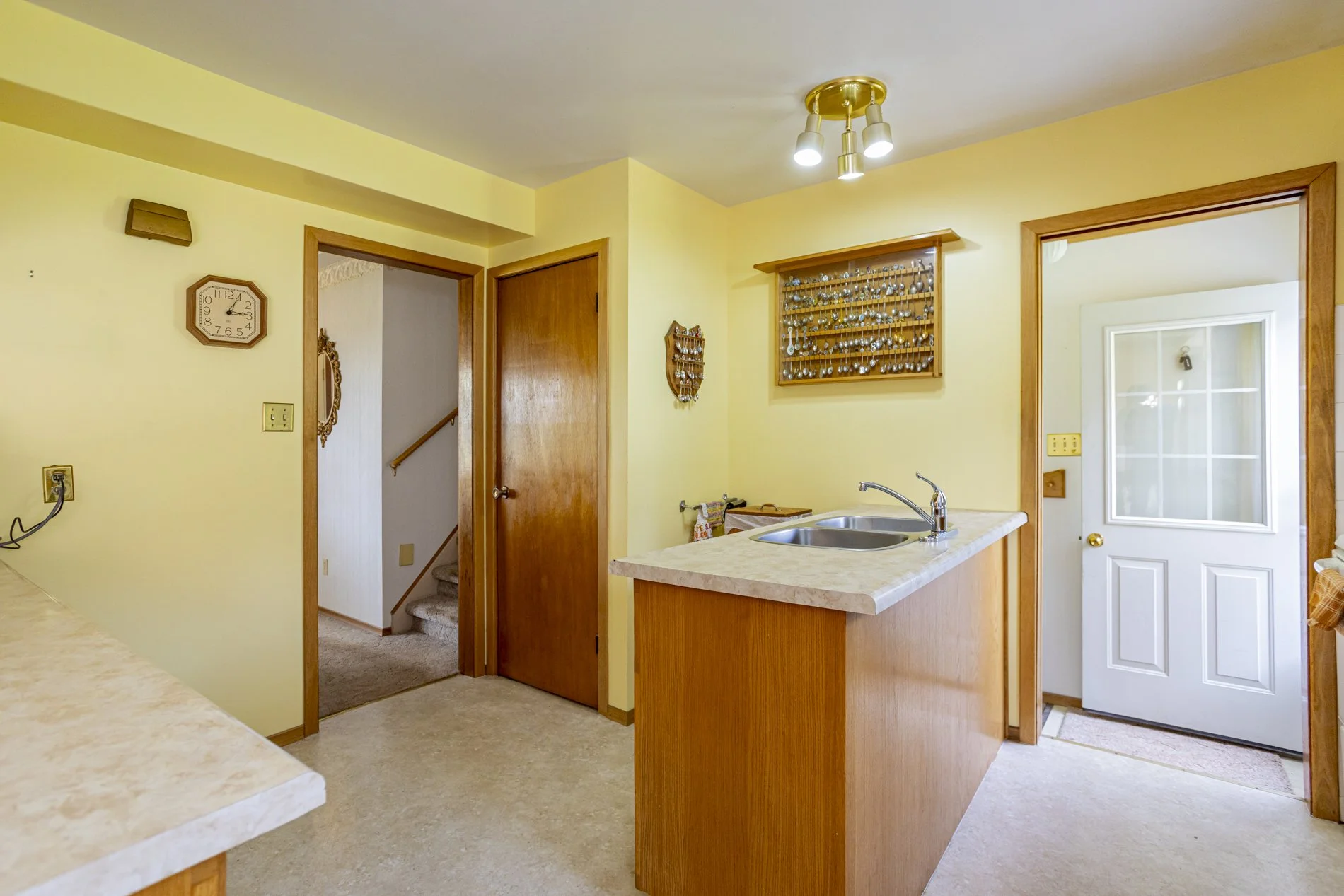 5830 Fairview Rd_11.JPG