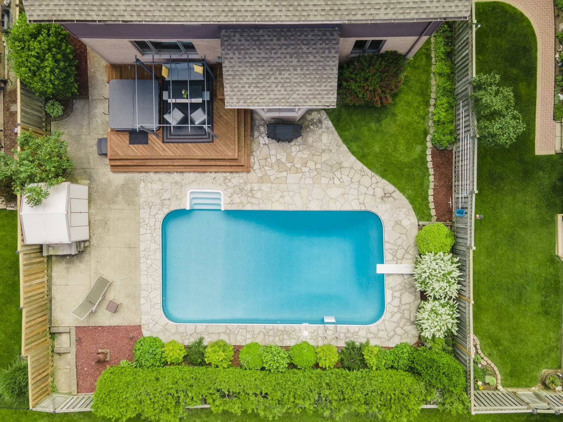 70 Thumnderbird Cres_55.JPG