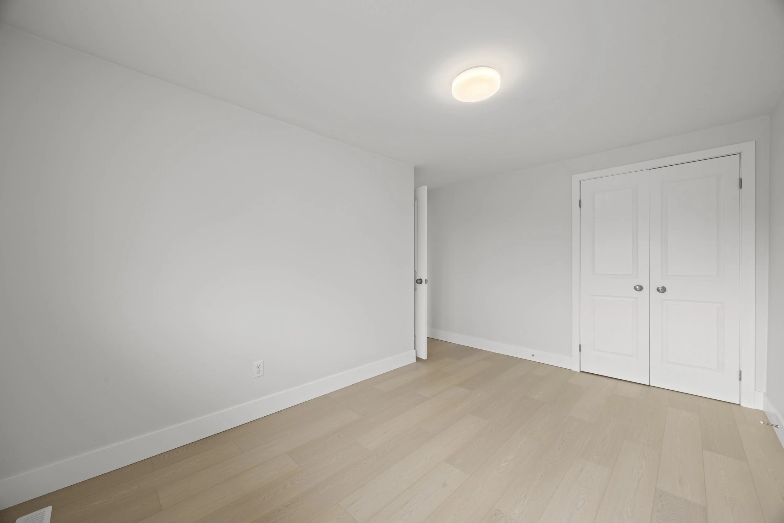 1763 Aldersbrook -25.JPG