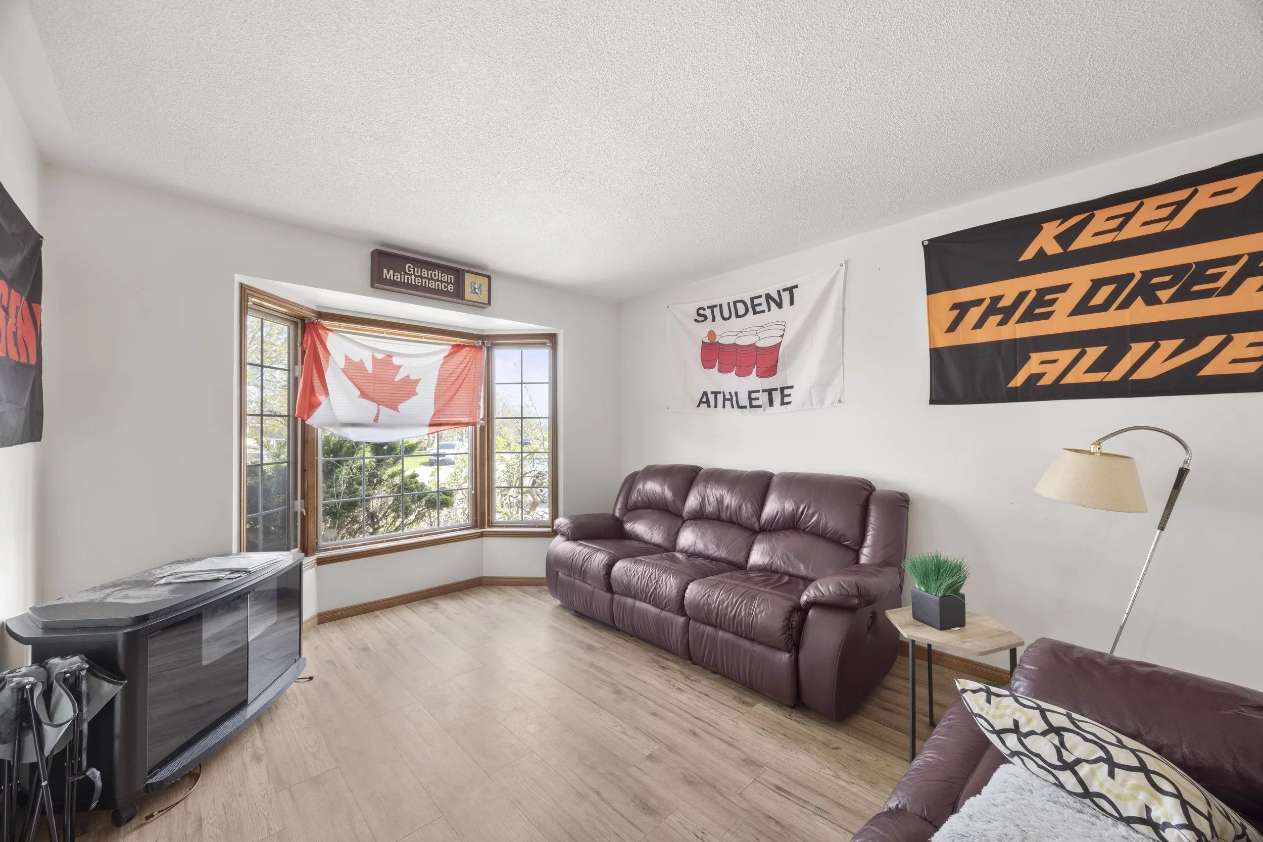 351 Fleming Dr -10.JPG