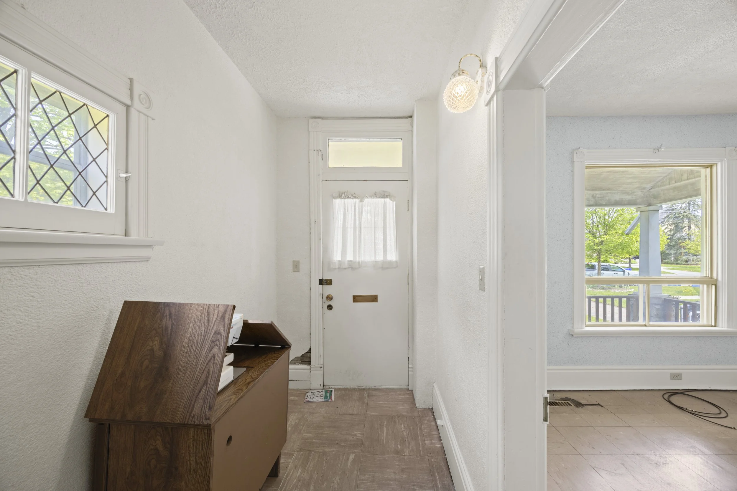 553 Piccadilly St -06.JPG