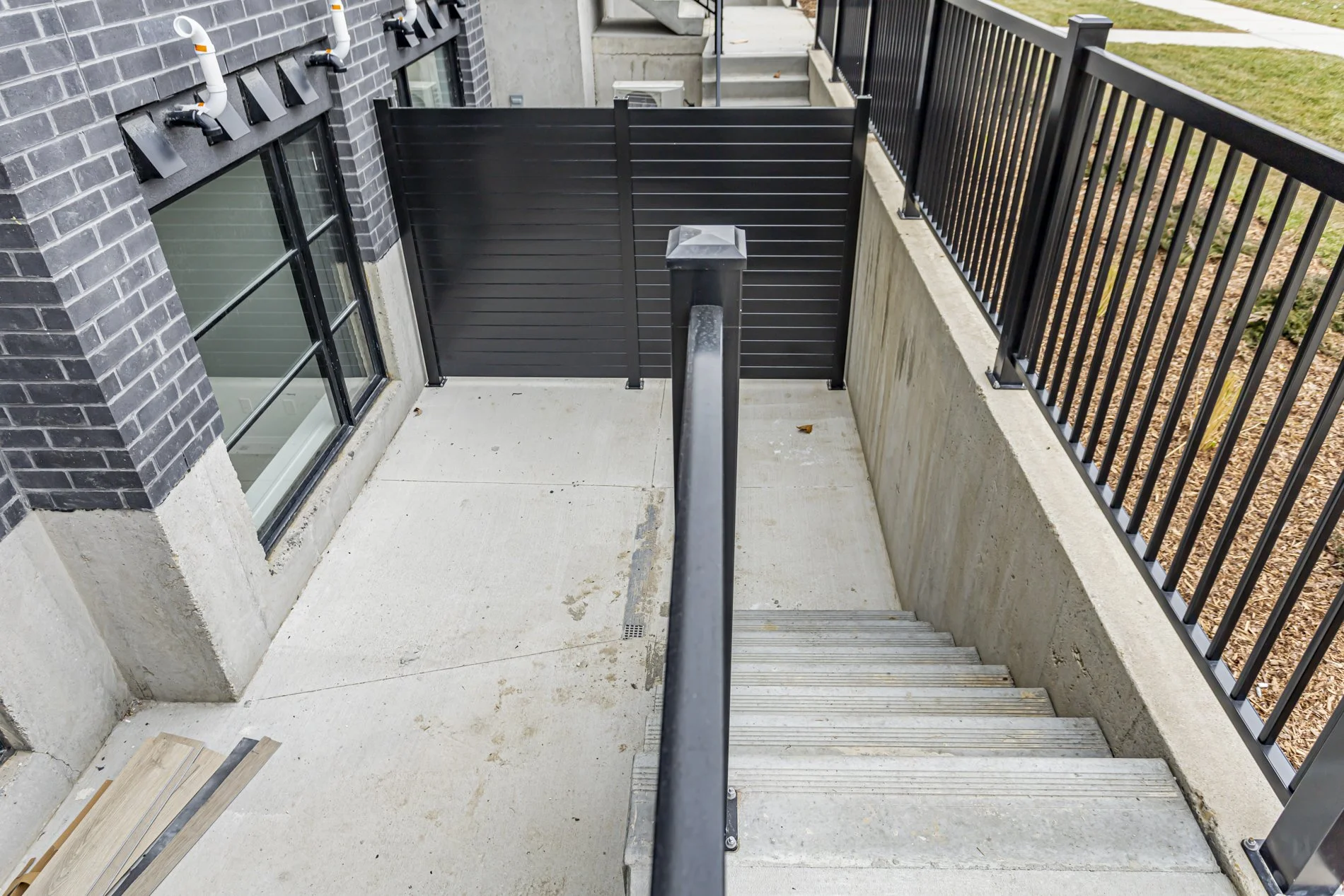 55-3900 Savoy St_33.JPG