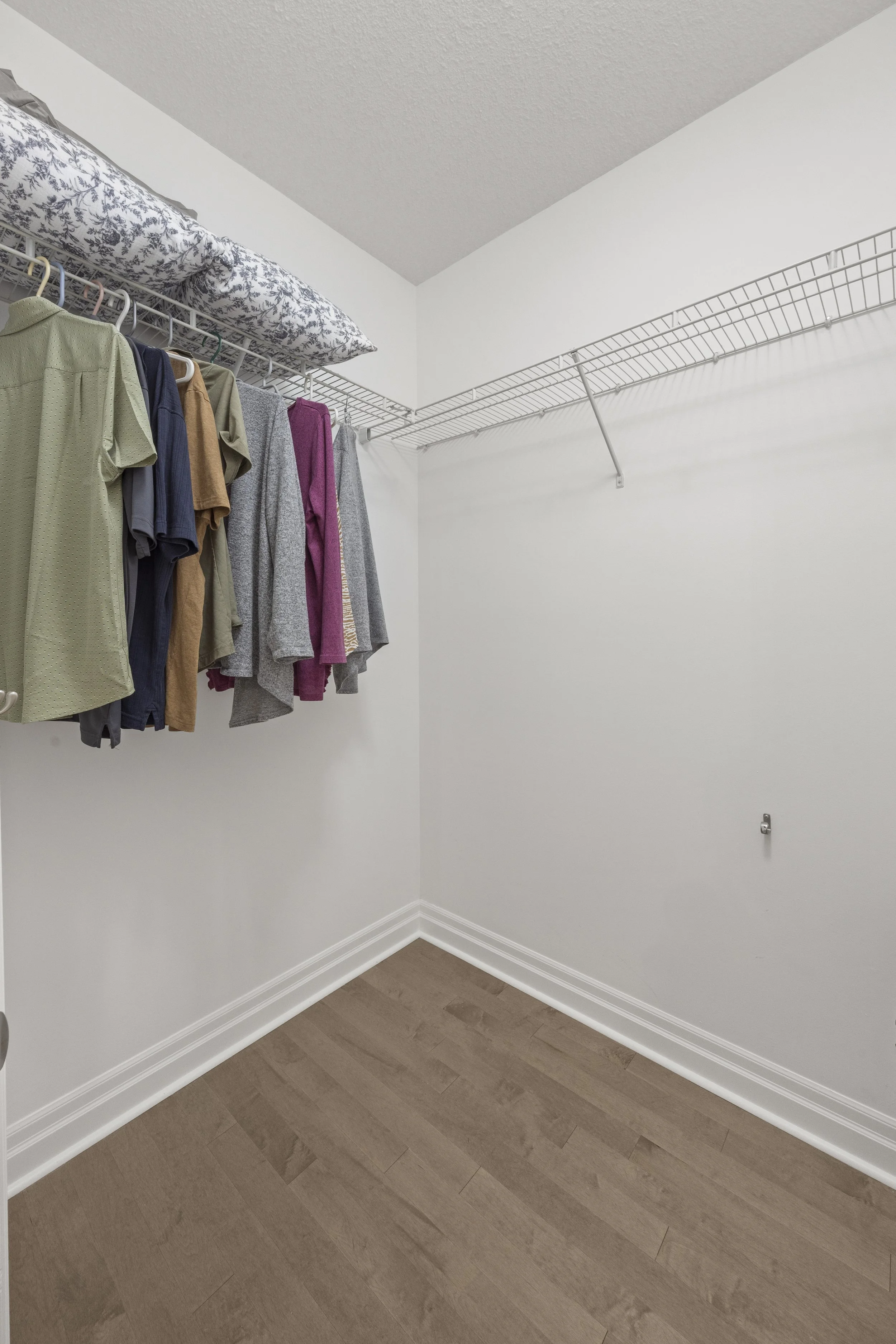 10-2080 Beaverbrook Ave -25.JPG