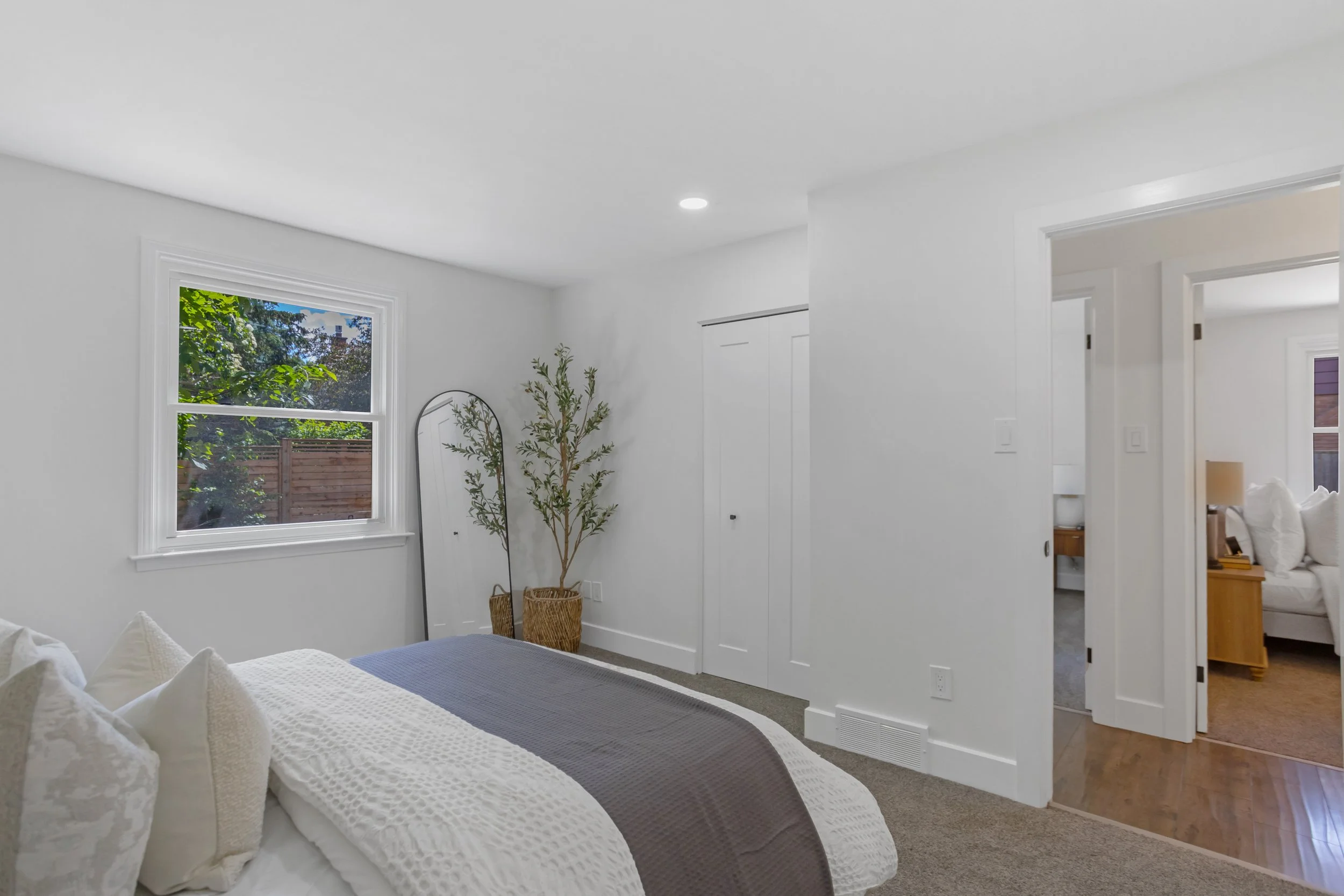 462 Grandview Ave-27.jpg