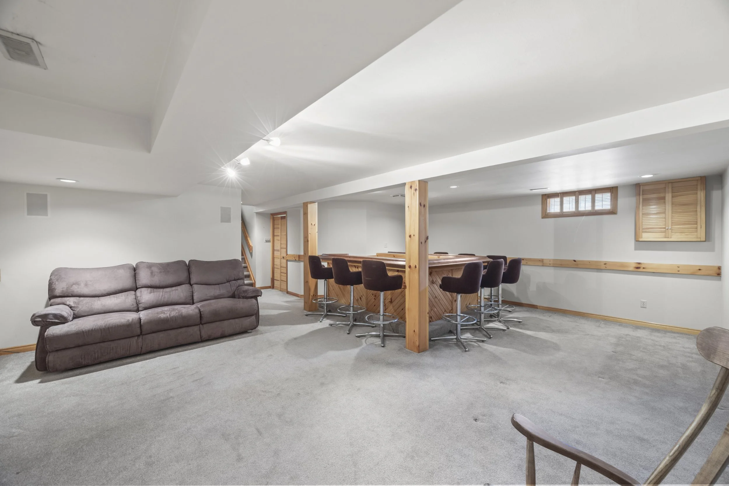 923 Farnham Rd -39.JPG