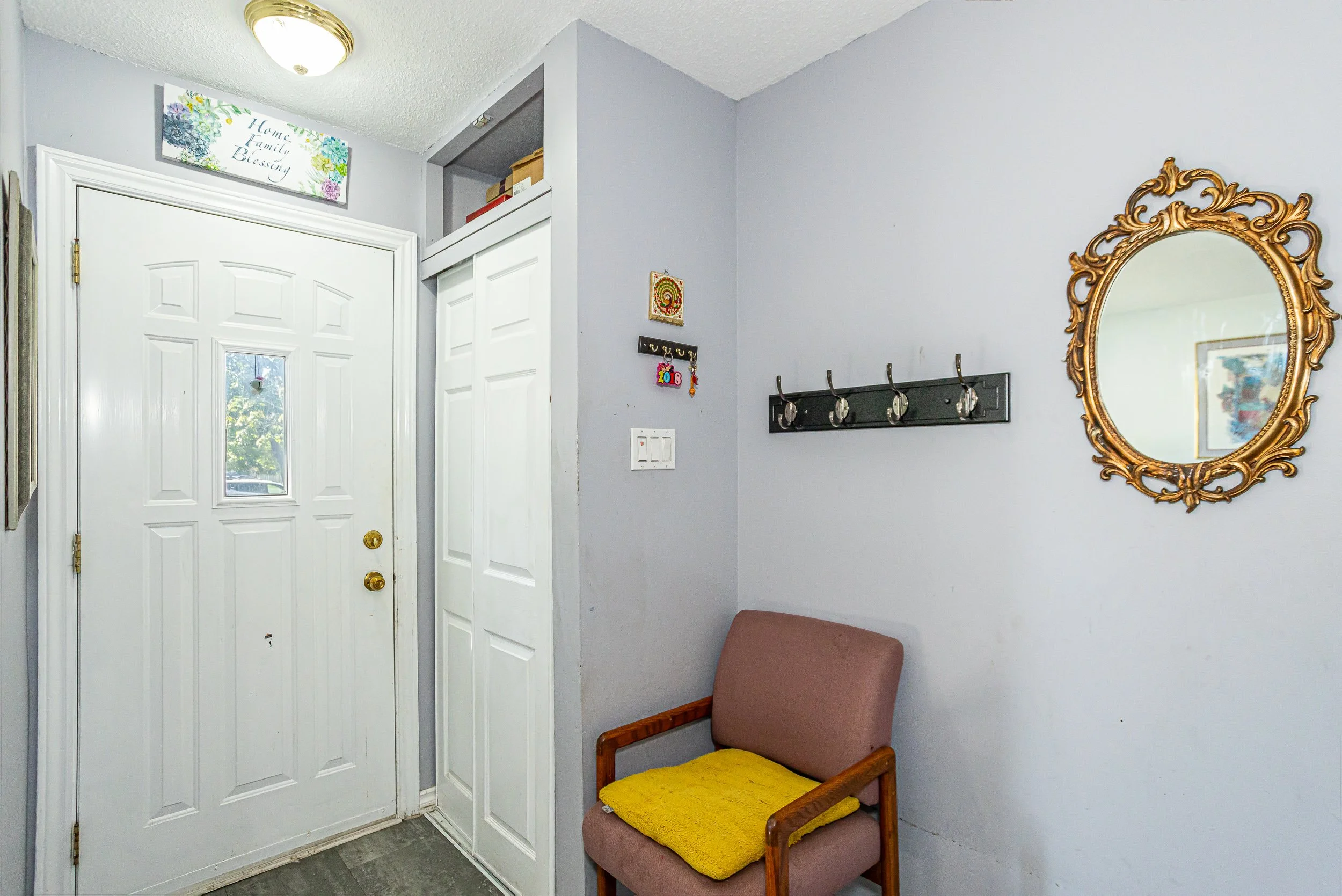 22-311 Vesta Rd-8.jpg