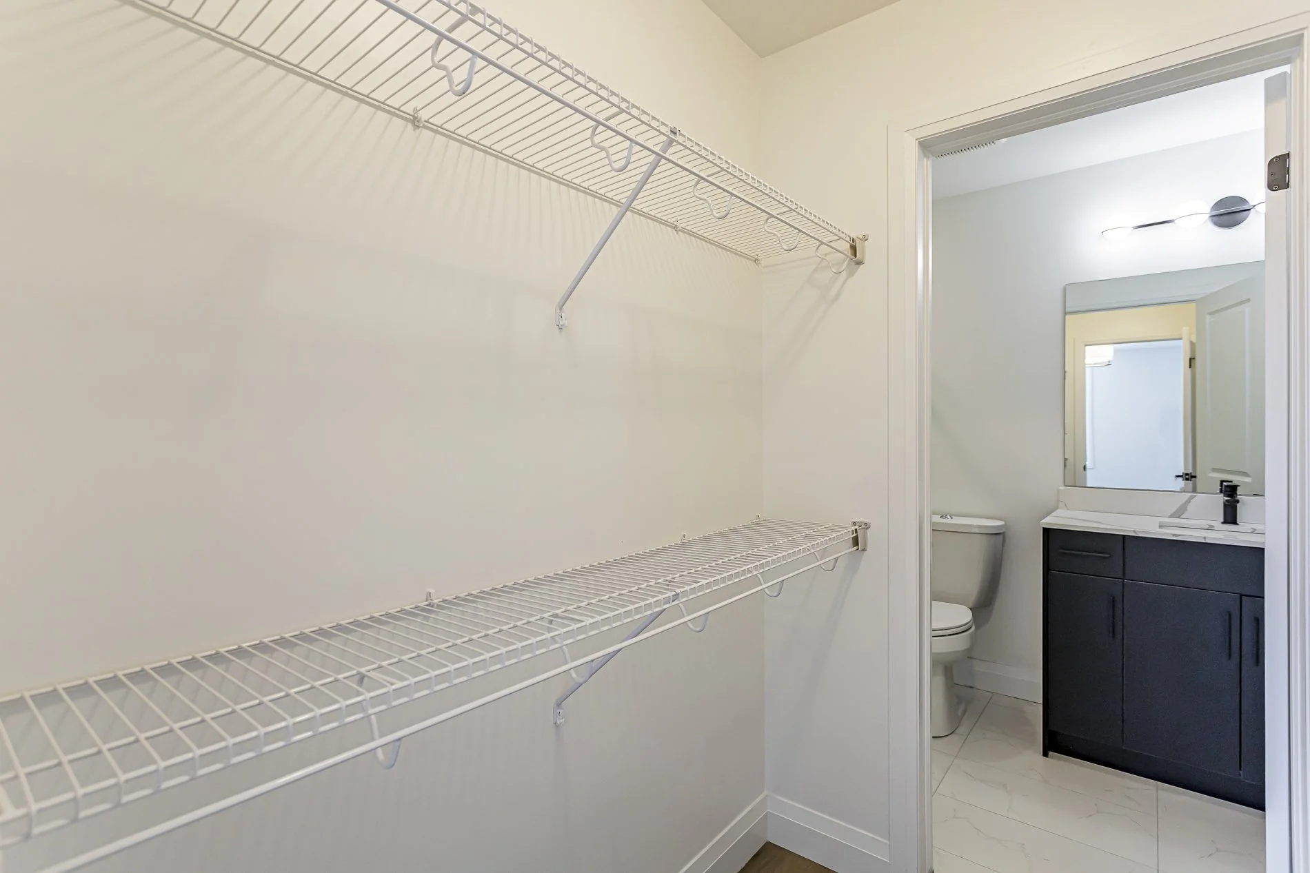 177-3900 Savoy St-Int_23.jpg