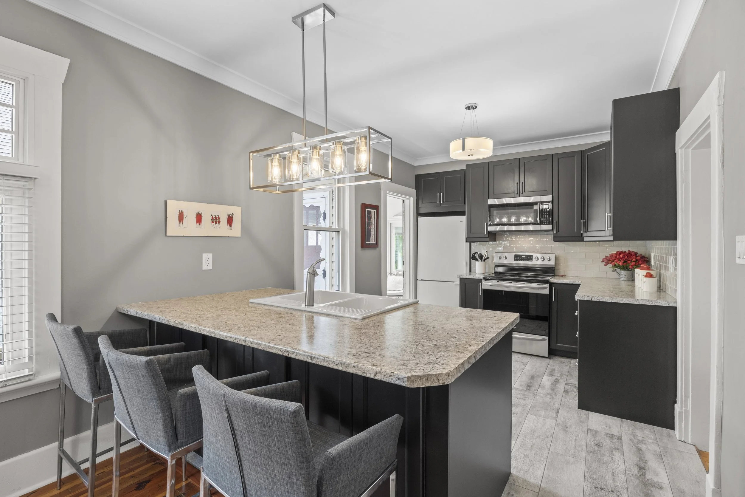 111 Alexandra St -14.JPG