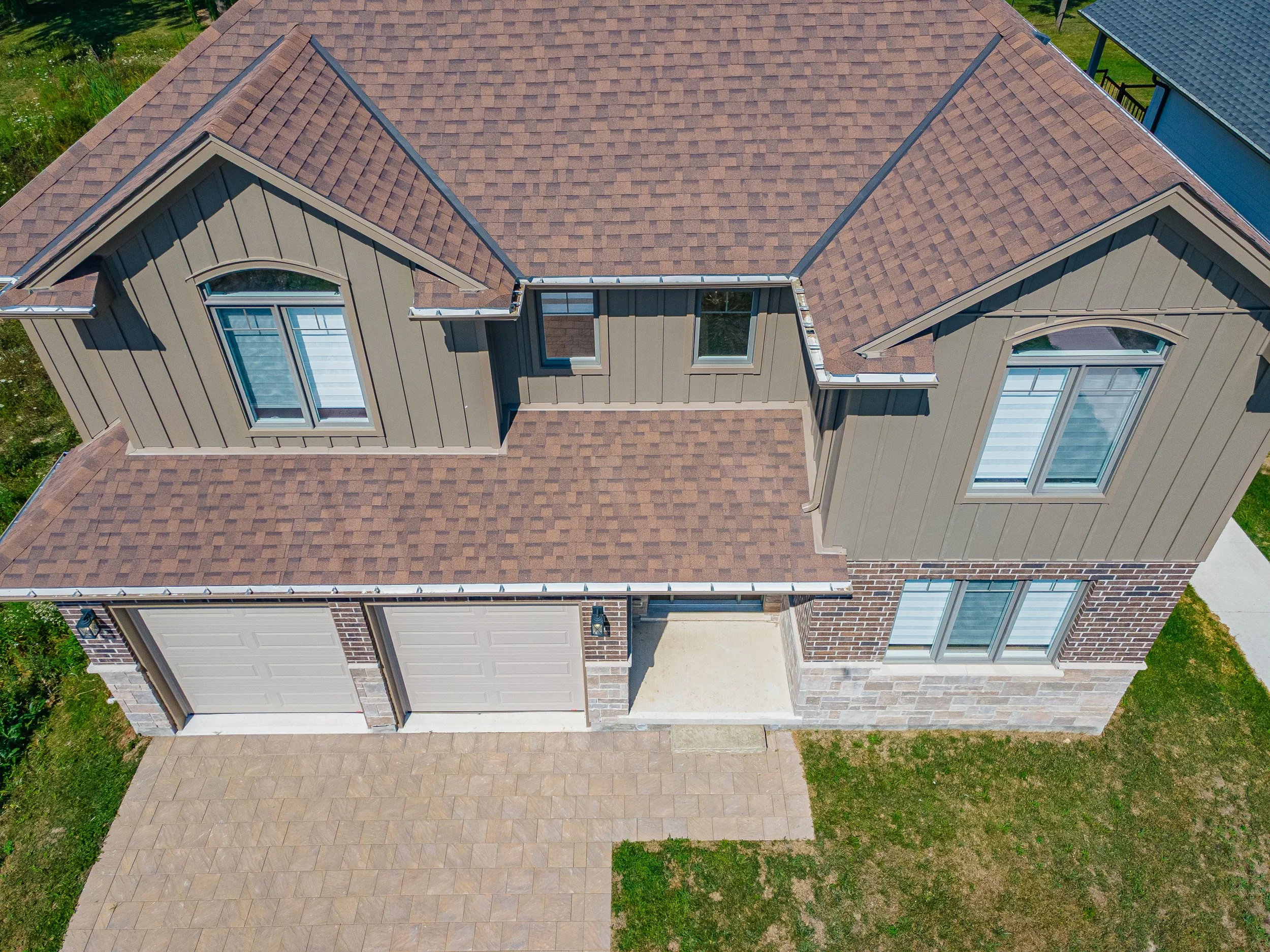 74 Royal Cres -57.jpg