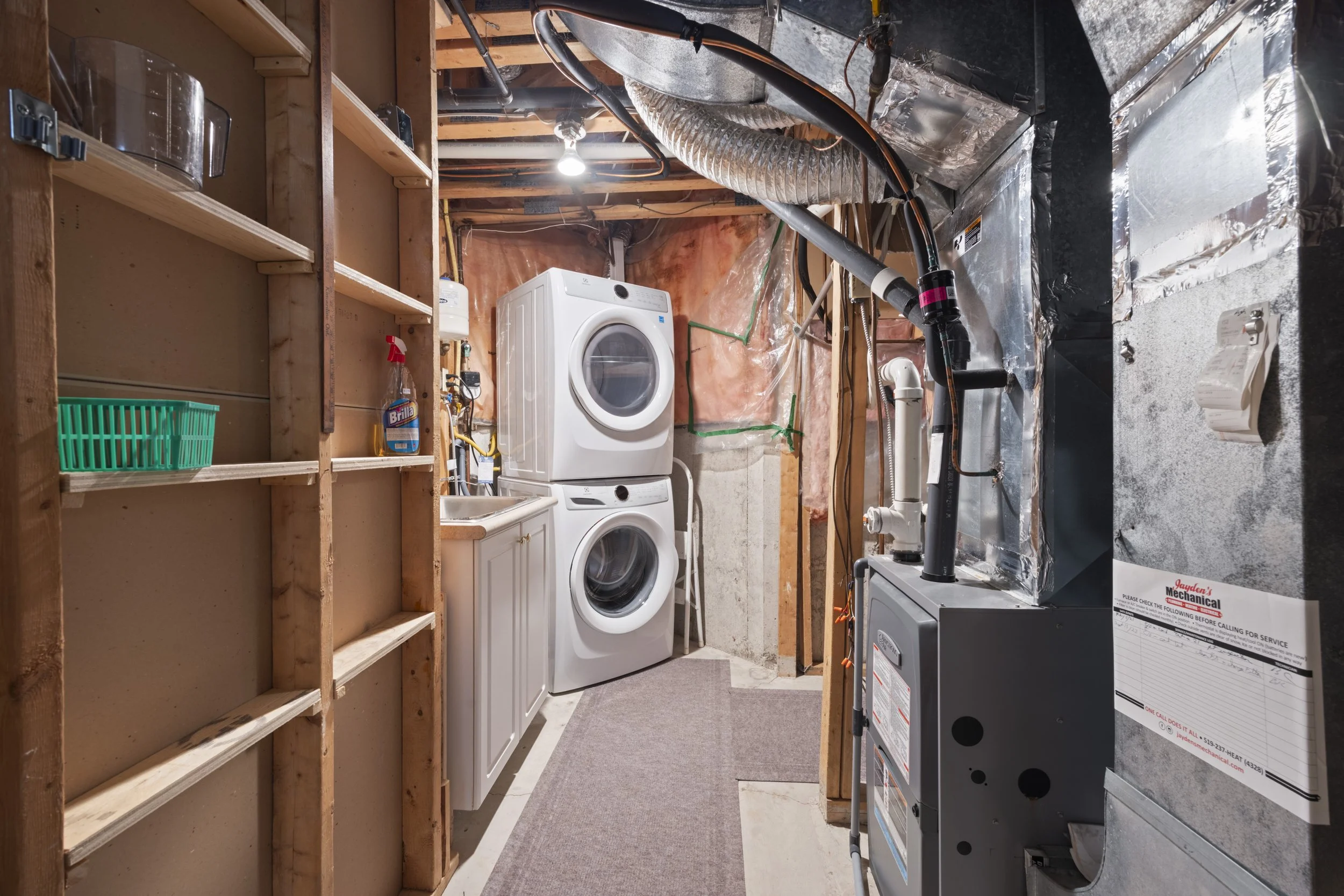 12-90 Ontario St S -34.JPG