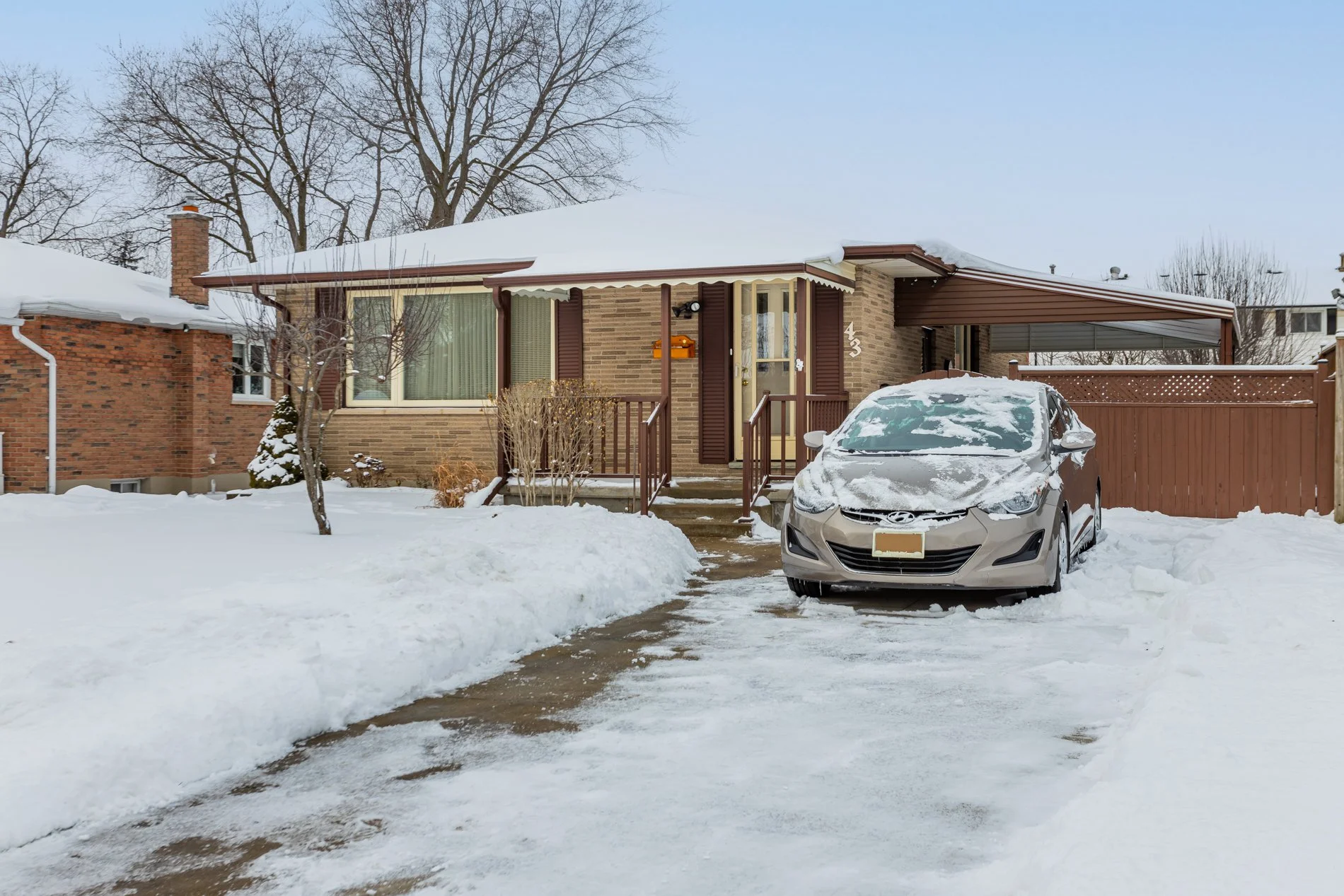 43 Frobisher Cres-2.jpg