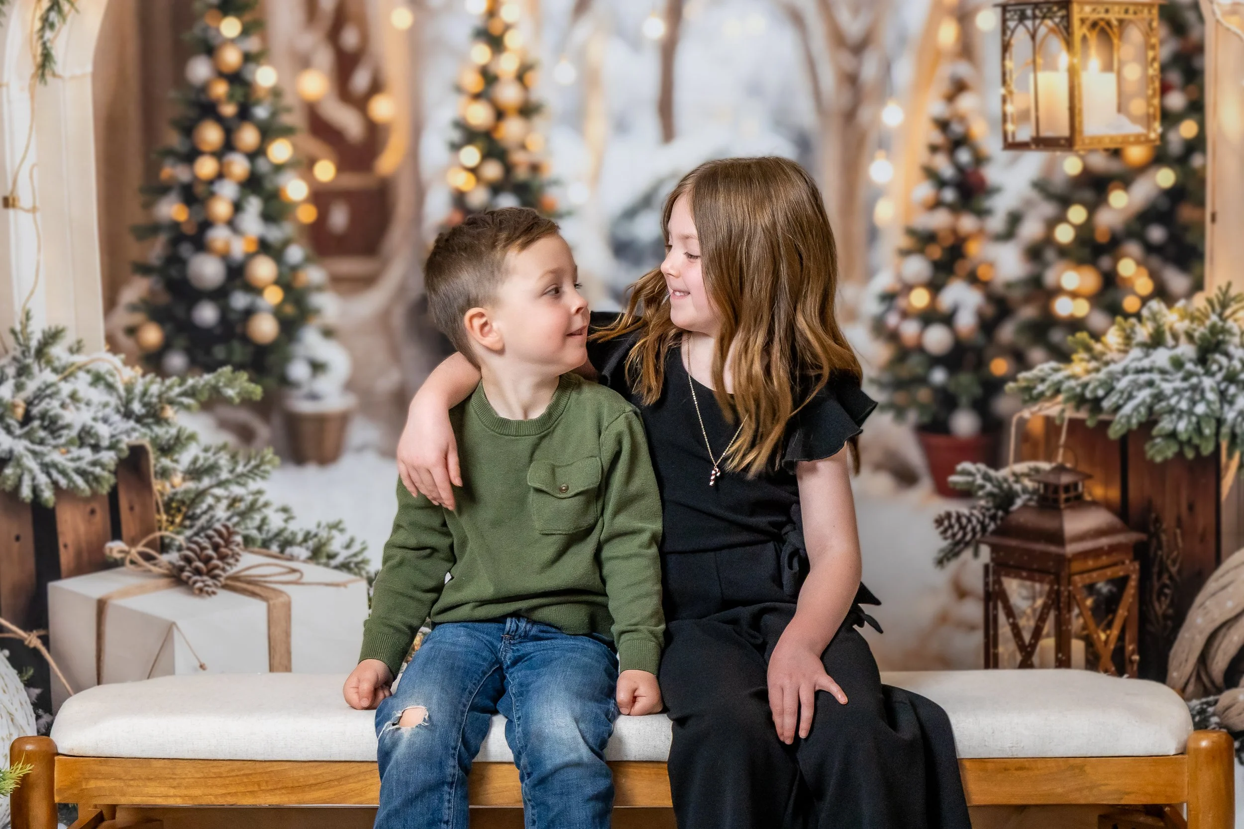 ChristmasMinis_QuinnFamily_SOCIAL-4.jpg