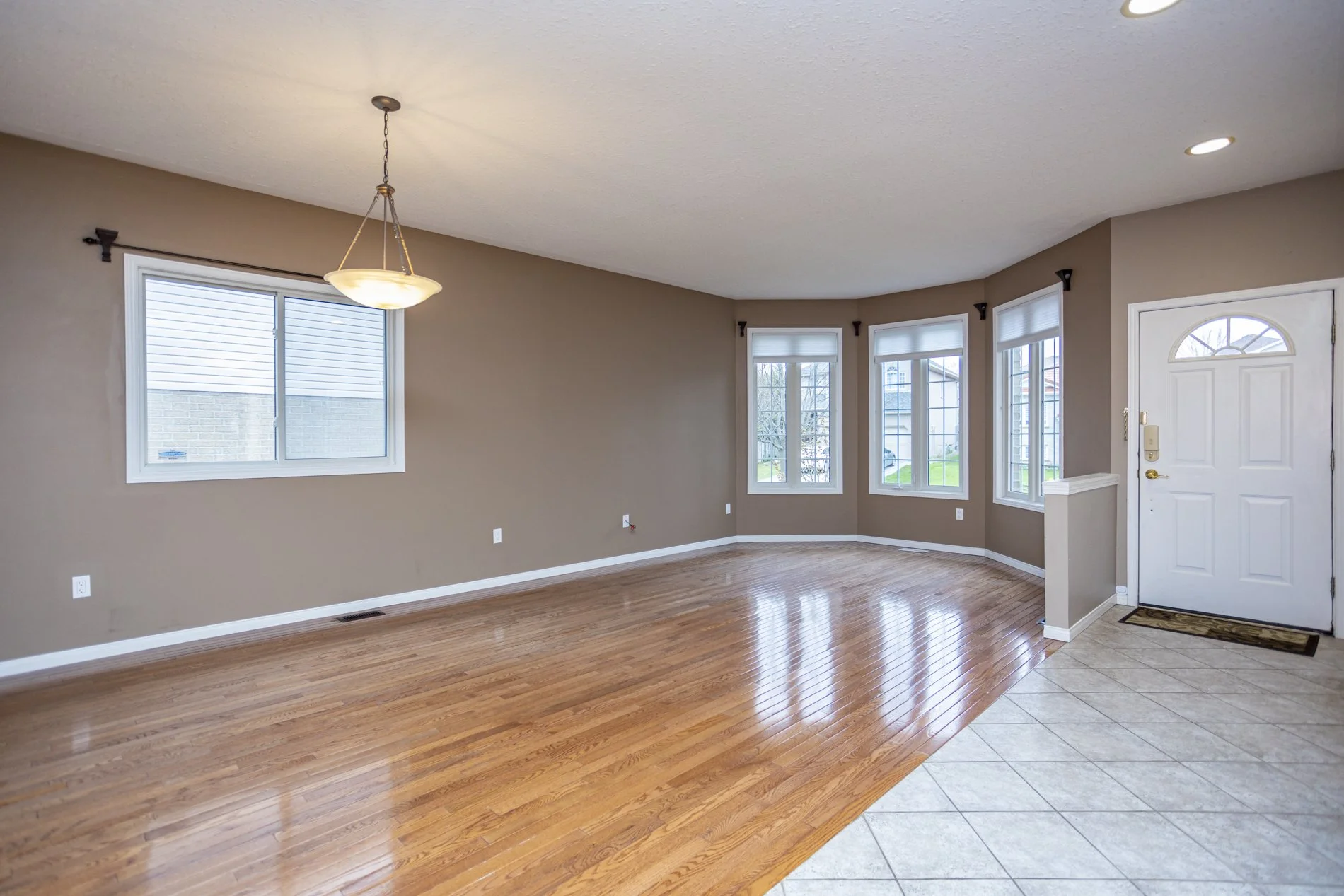 342 Jonathan St_08.JPG