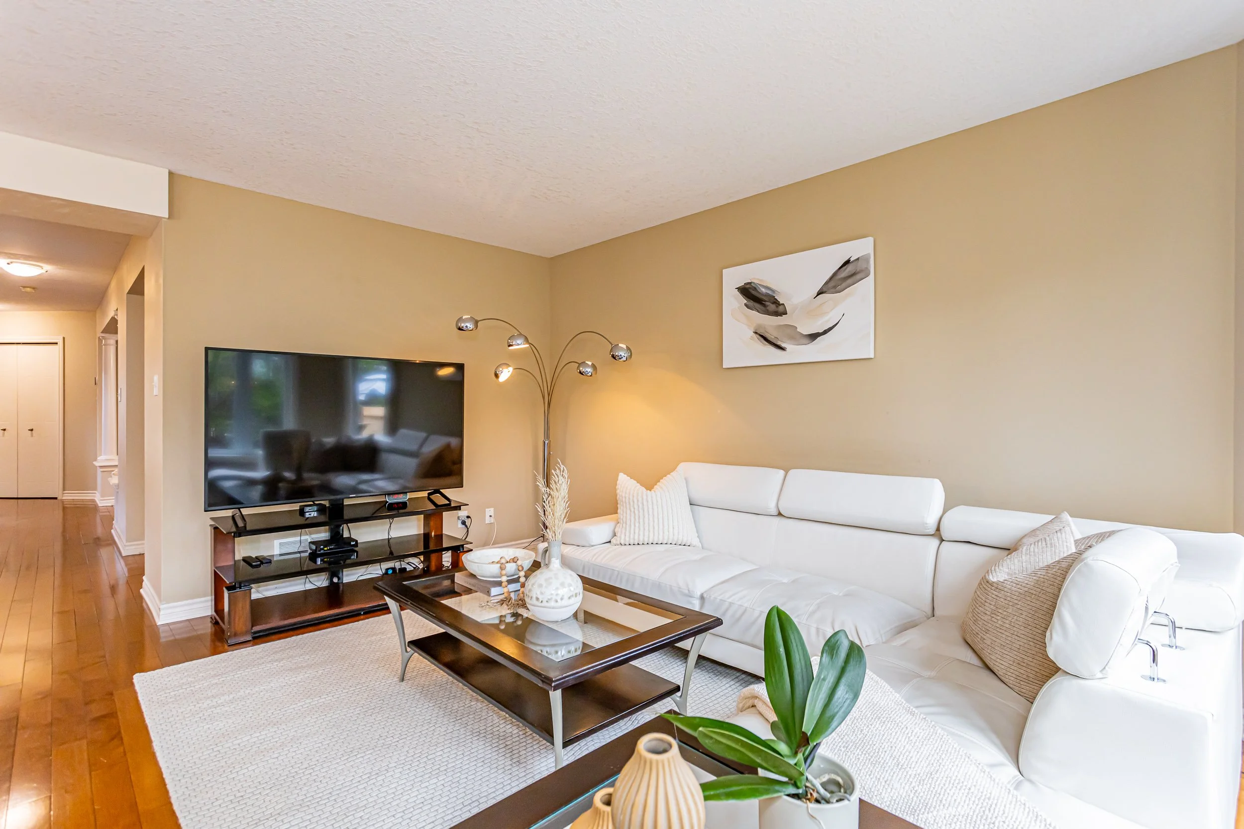 1822 Gough Ave-13.jpg