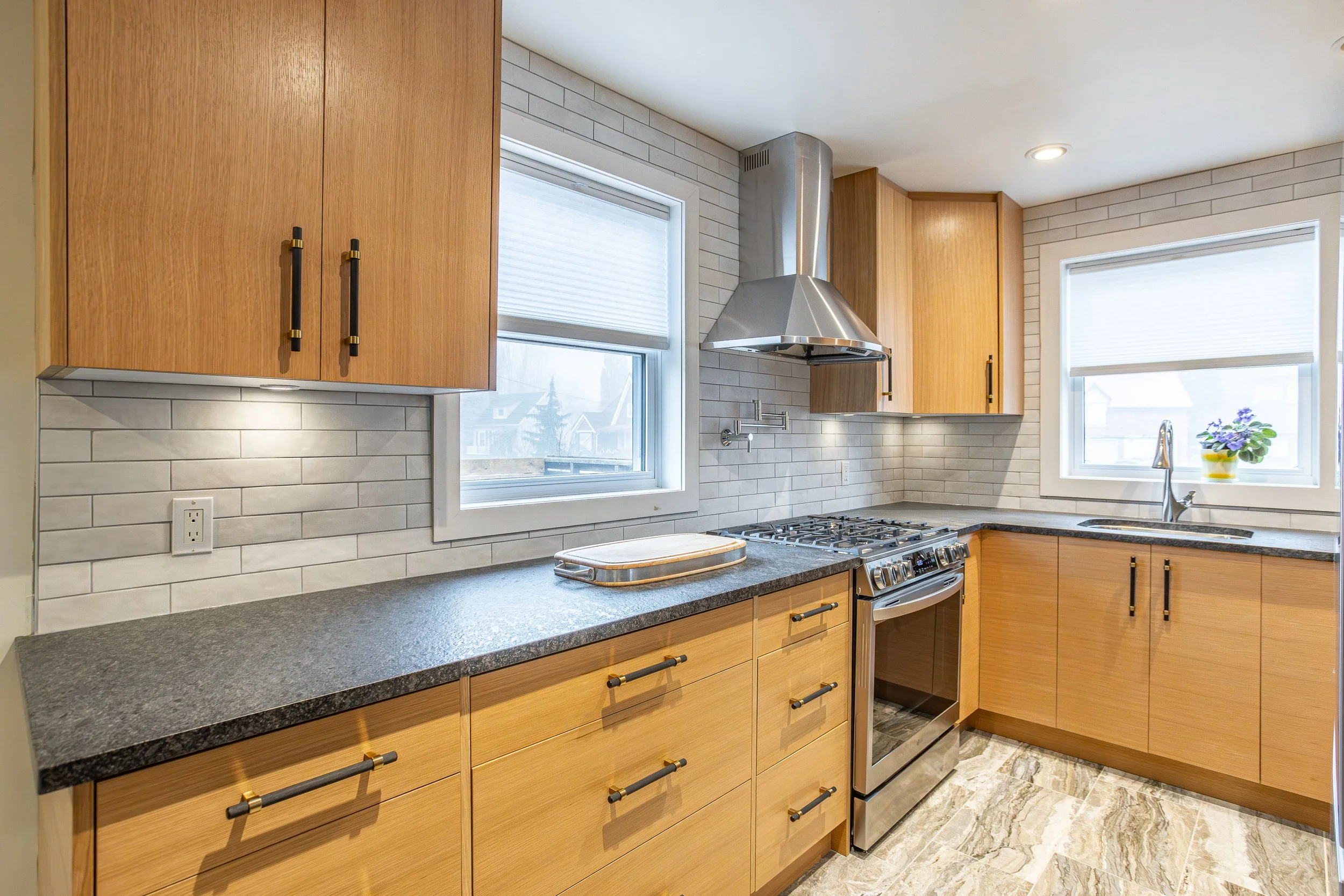 7017 Beattie St-2.jpg