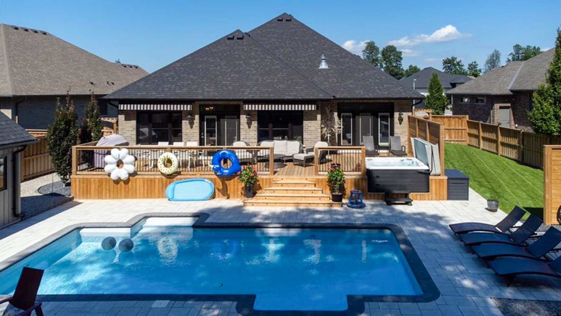 73 Ashby Cres-71.jpg