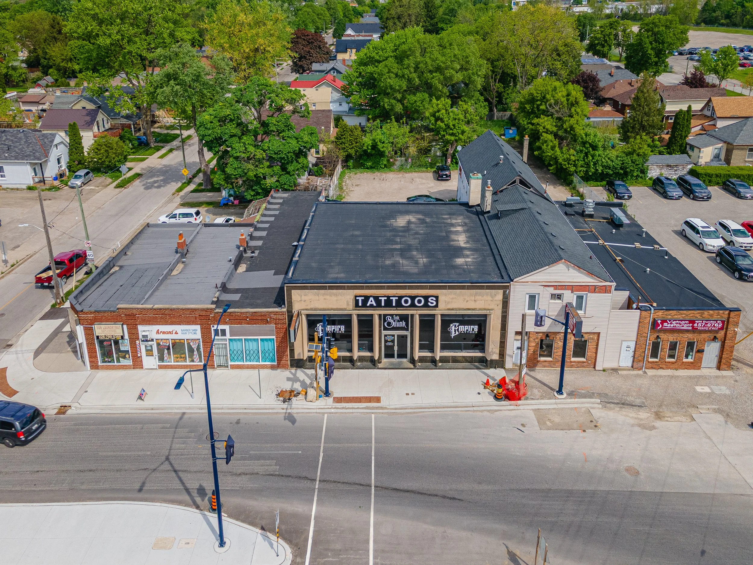 1068 Dundas St-20.jpg