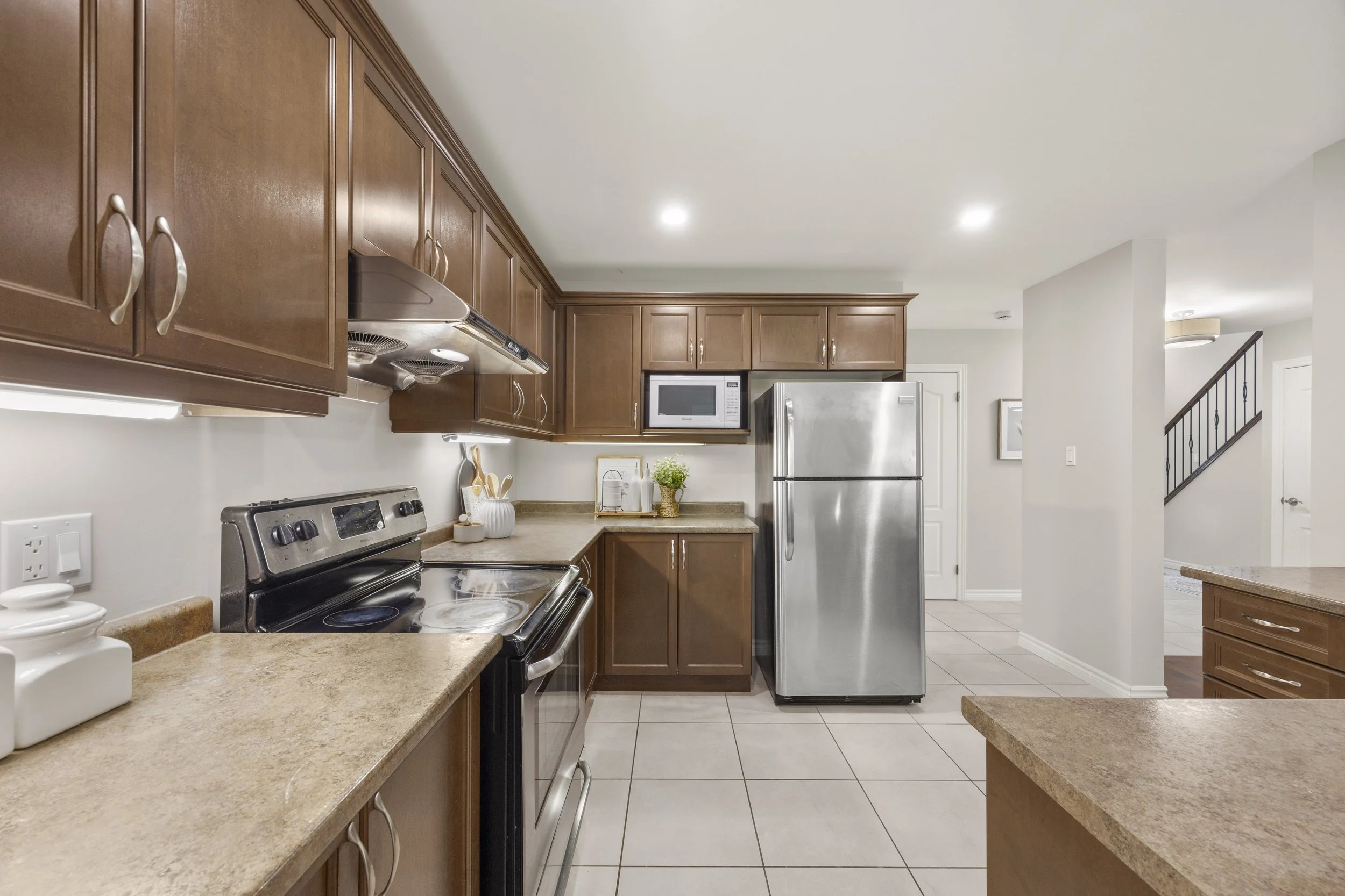 1166 Smither Rd -14.JPG
