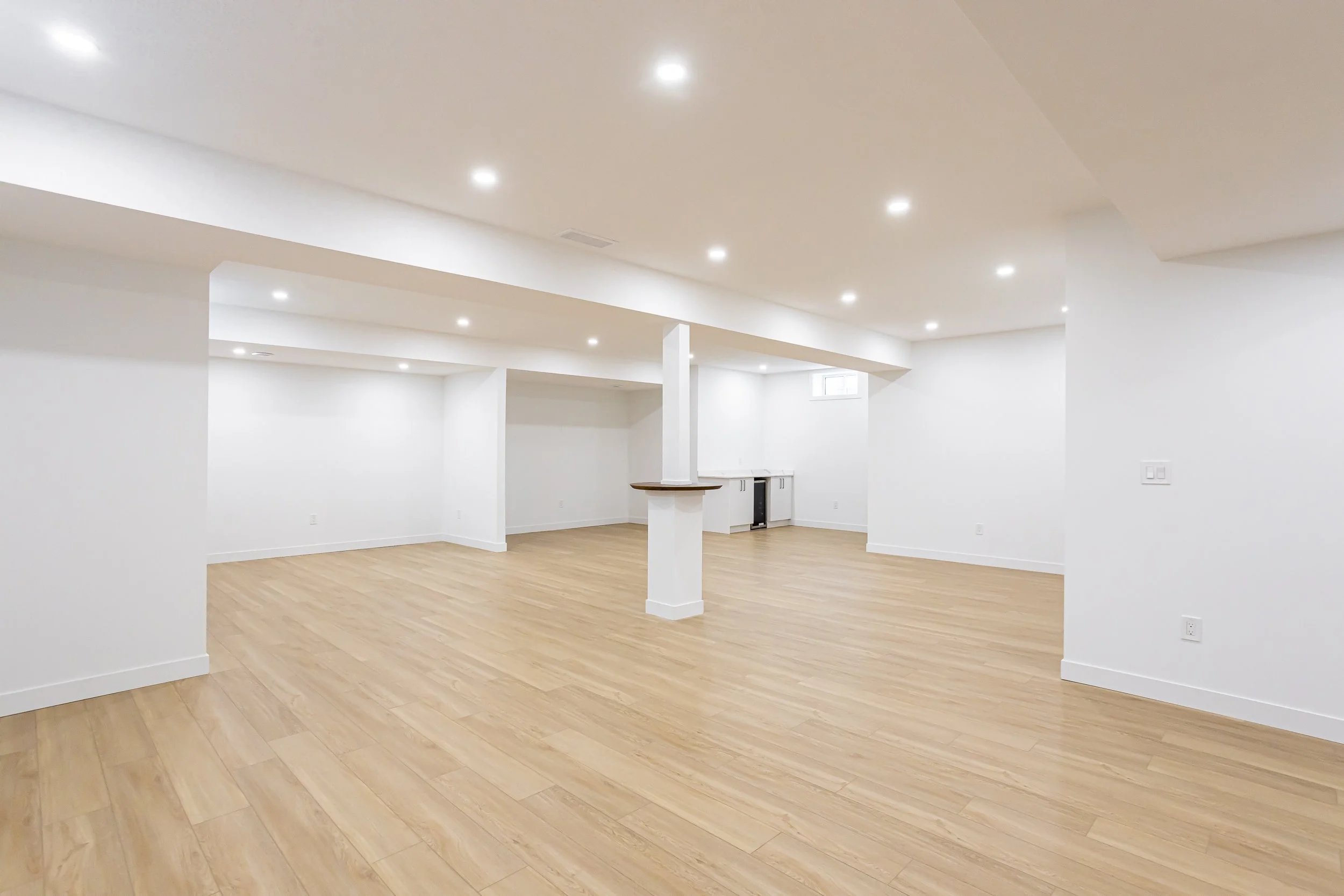 22664 Queens Line-8.jpg