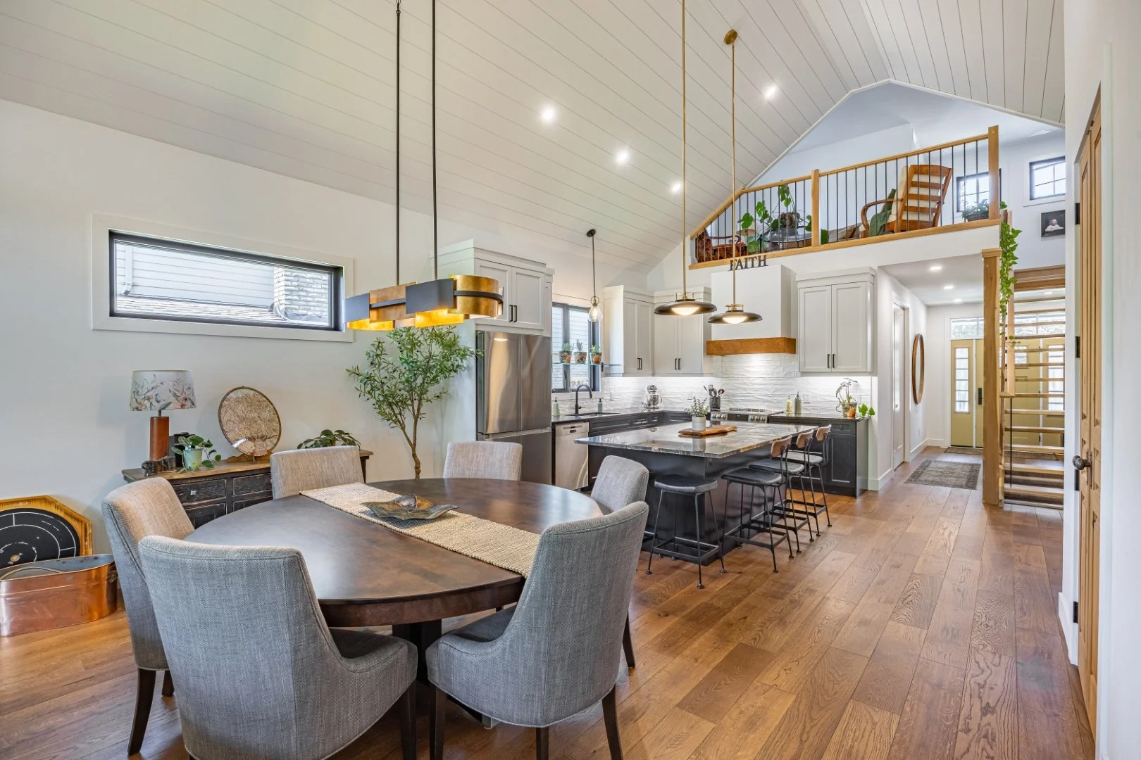 63 Guildford Cres-1.jpg