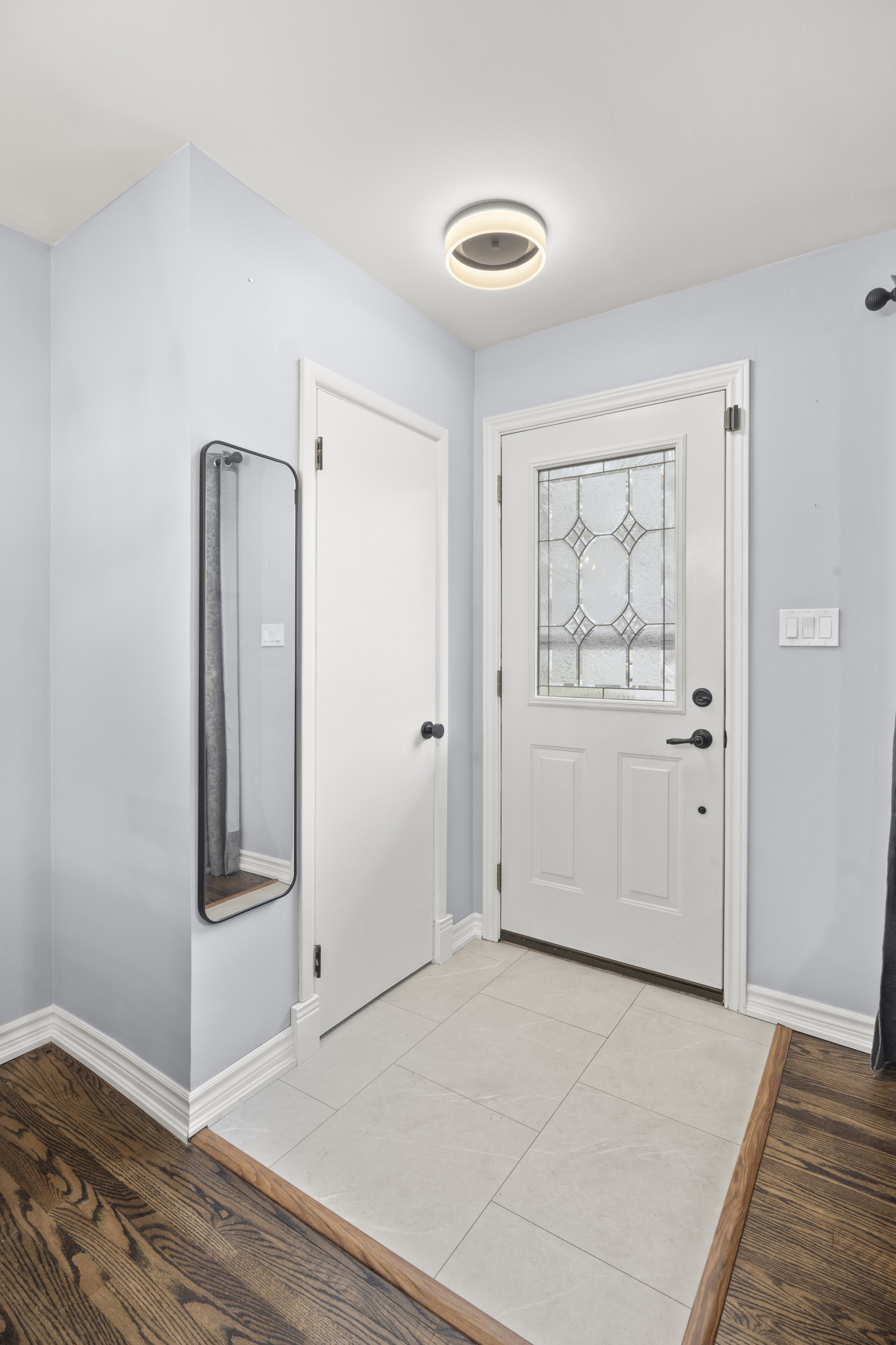 219 Burnside Dr -06.JPG