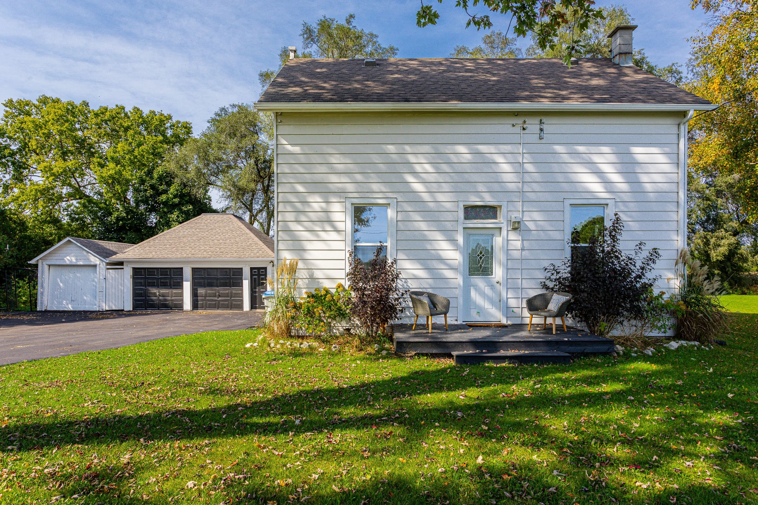 9398 Glendon Dr-4.jpg