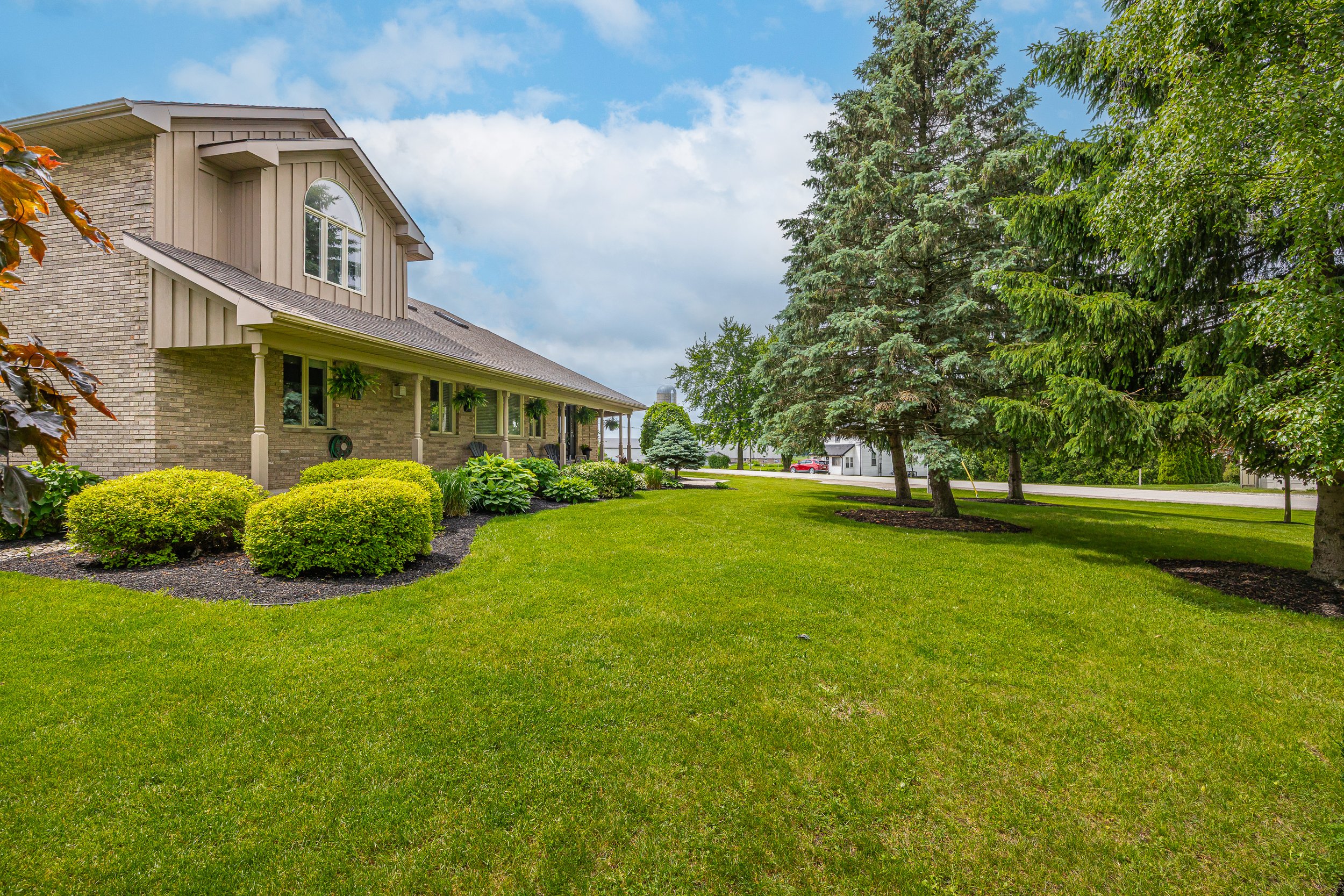 35922 Lieury Rd -06.jpg