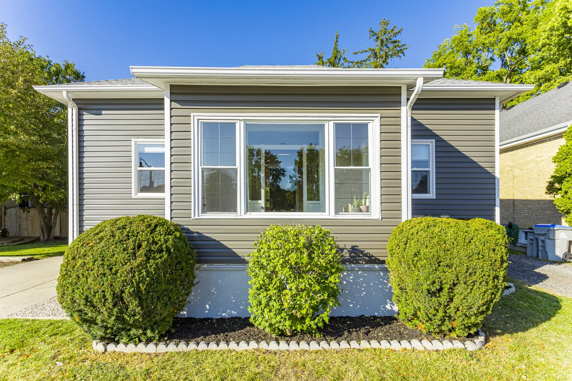 168 Ailsa Craig Main St_04.jpg