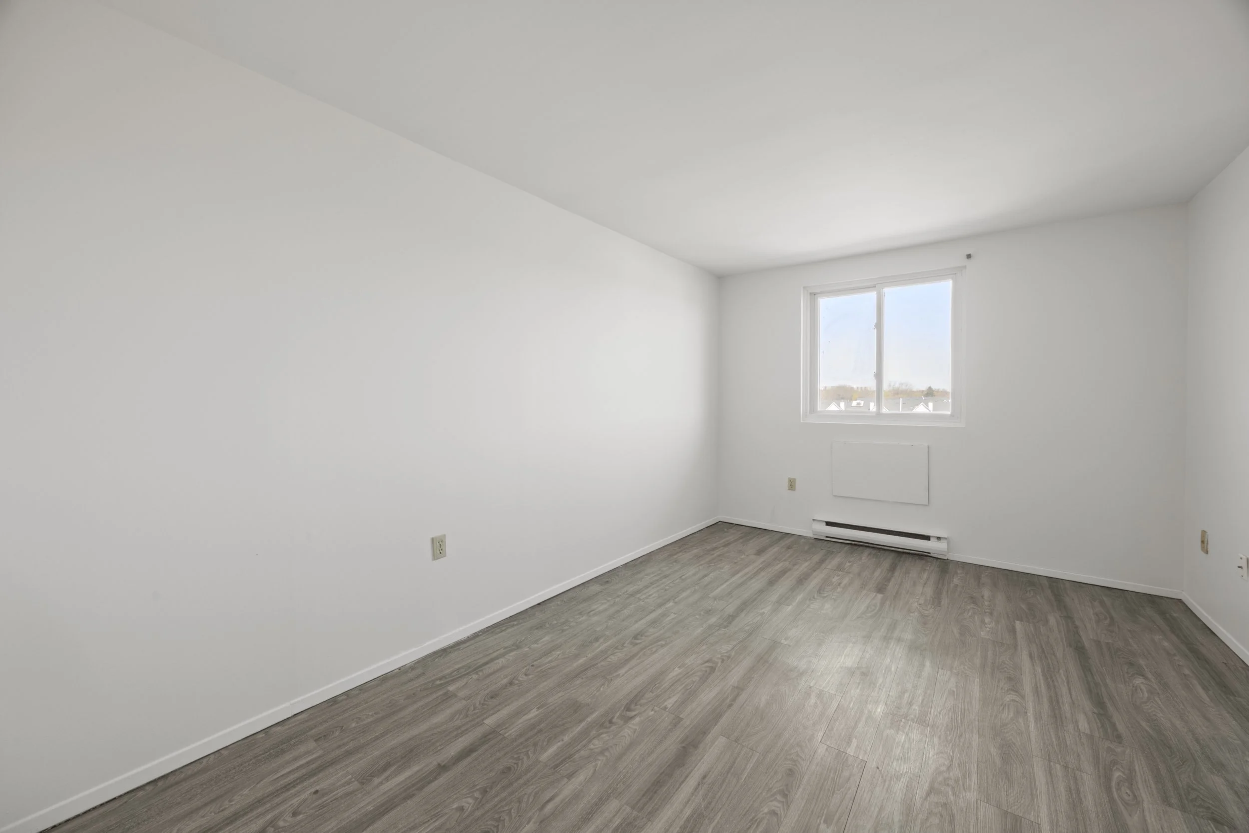 504-1104 Jalna Blvd -24.JPG