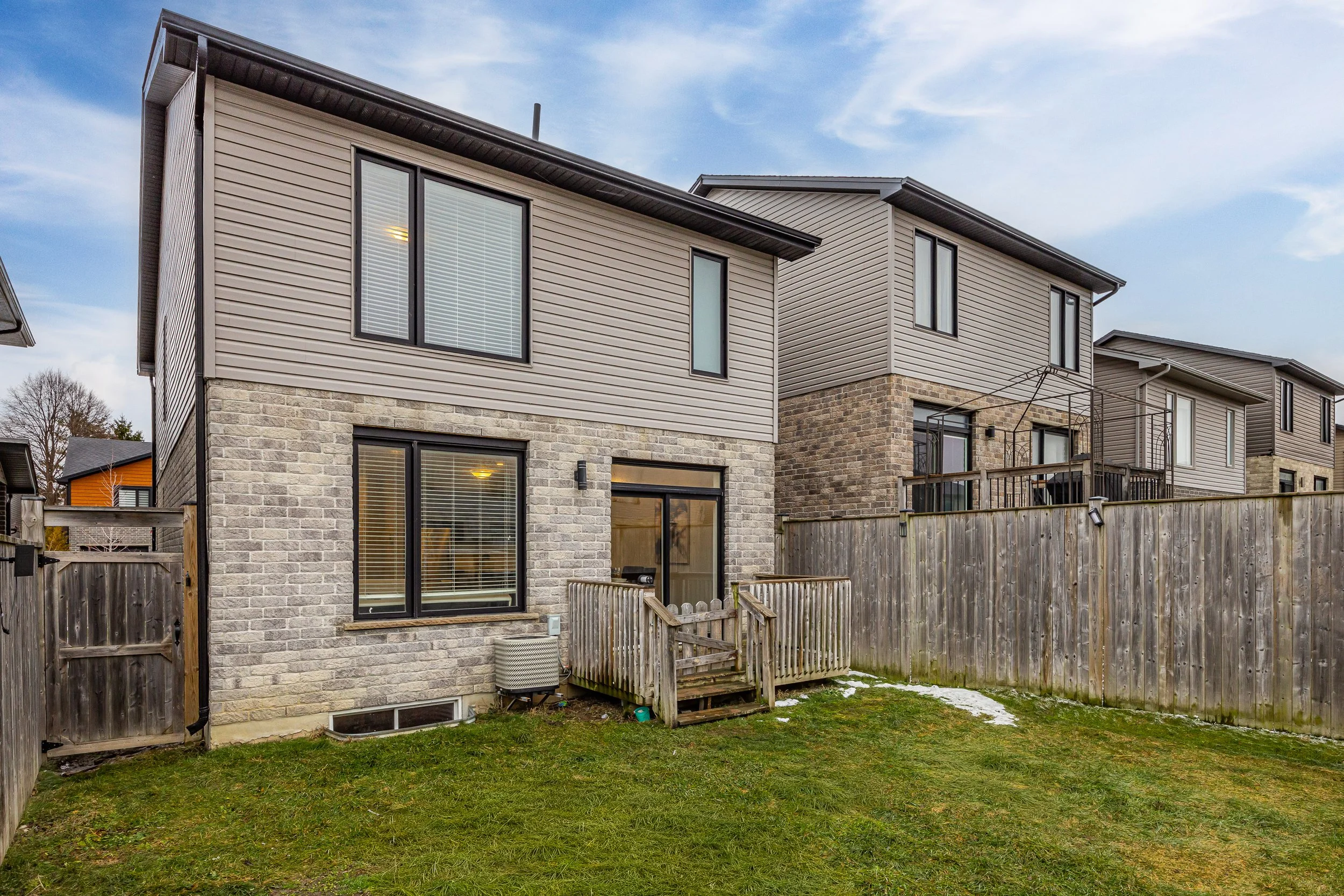 2161 Tribalwood St London -45.jpg