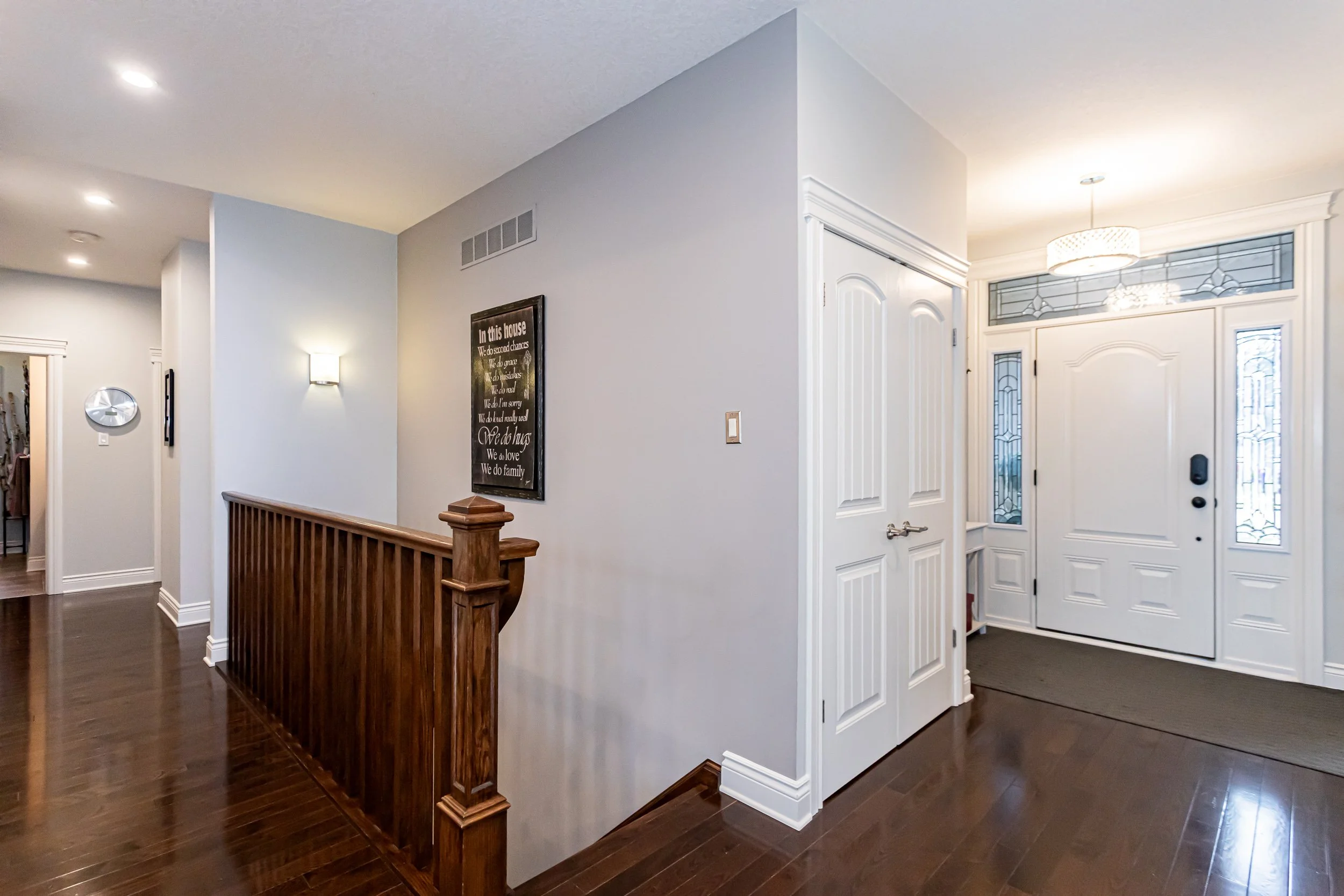 377 Darcy Dr-7.jpg