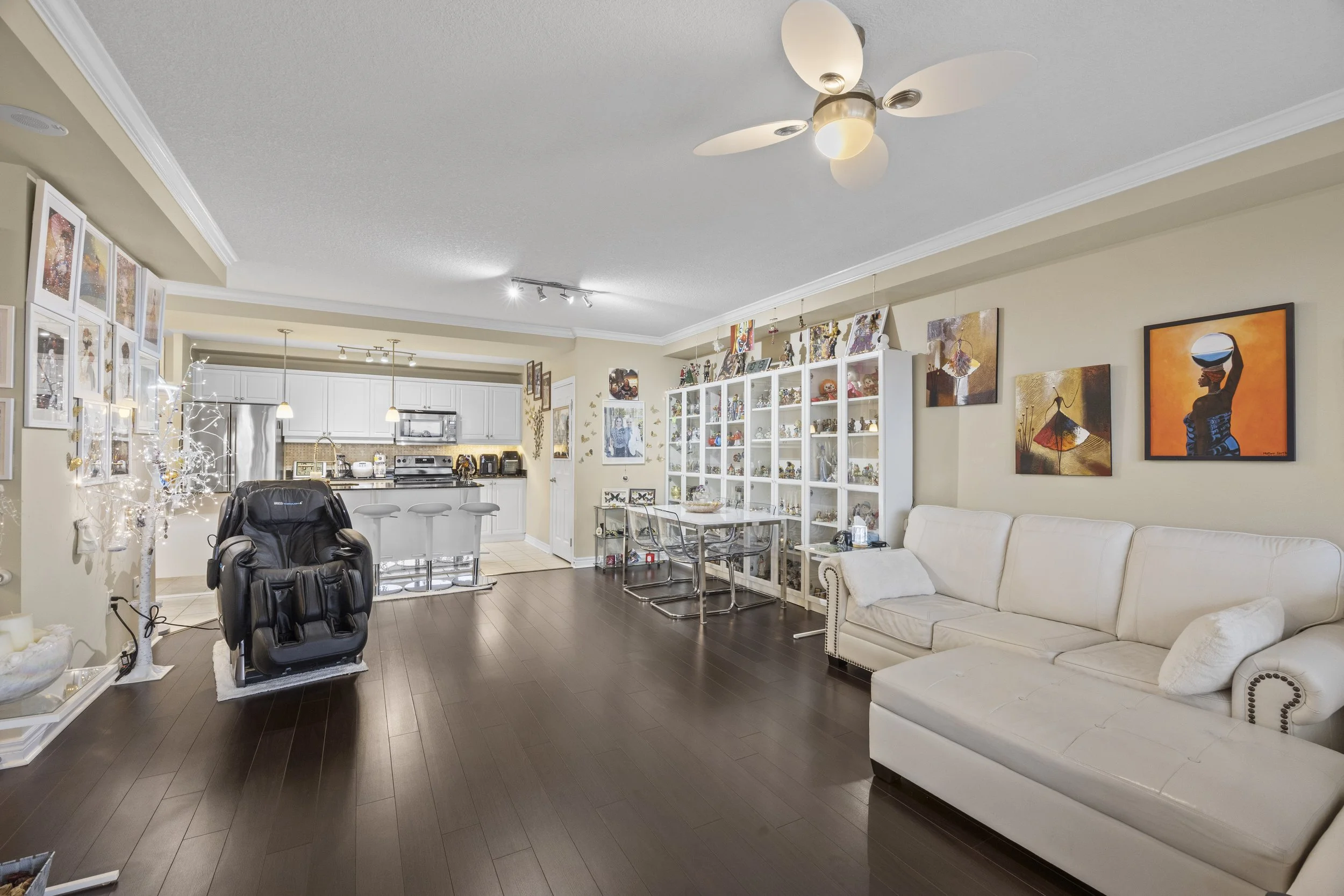 604-1030 Coronation Dr -17.JPG