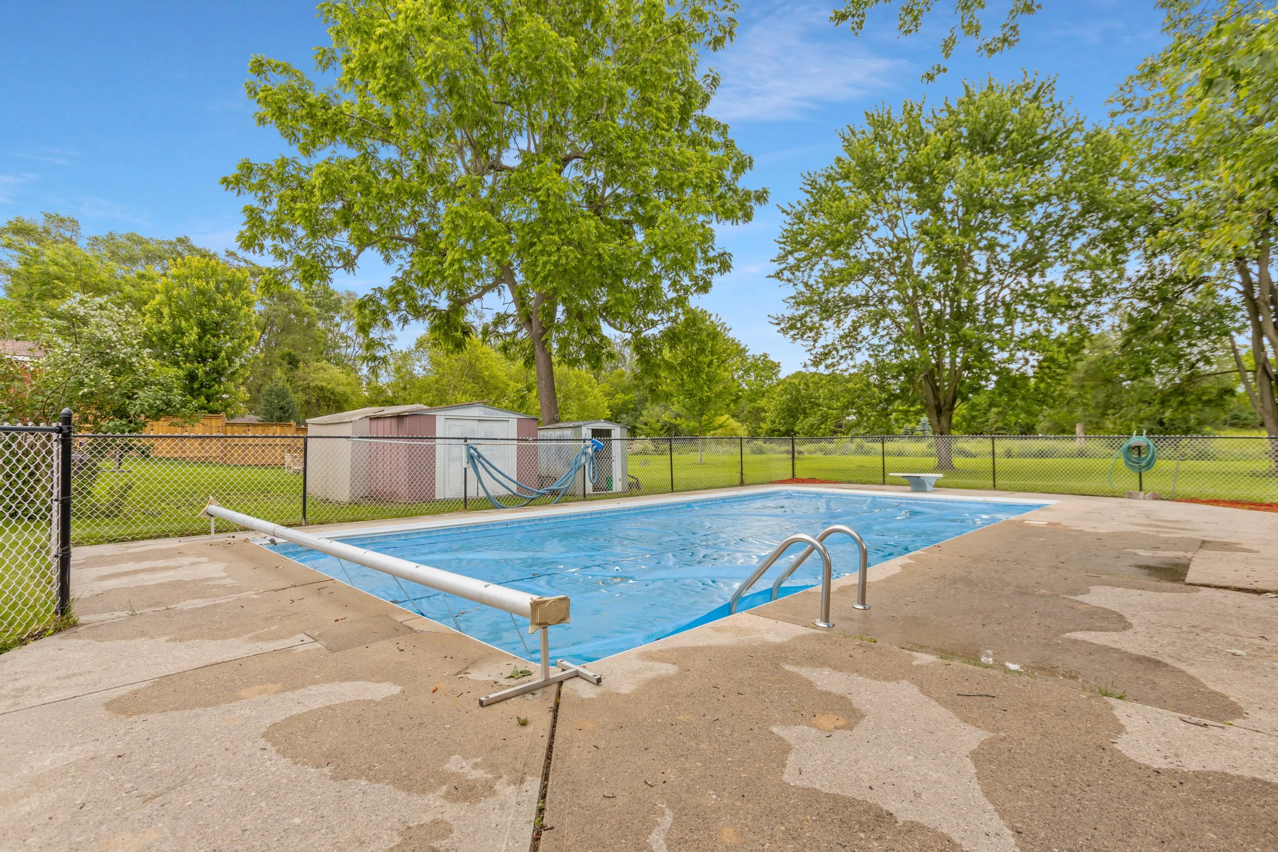 1871 Parkhurst Ave-29.jpg