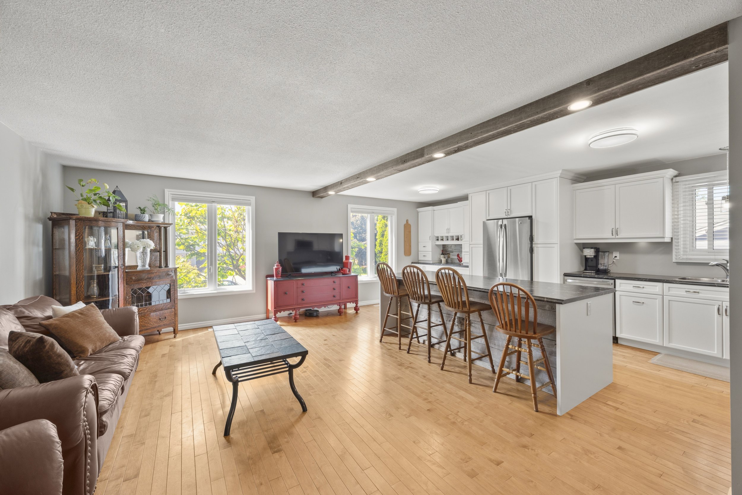 109 Willow Ave -08.JPG